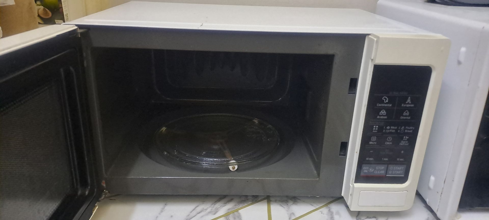 Oven - Image 4