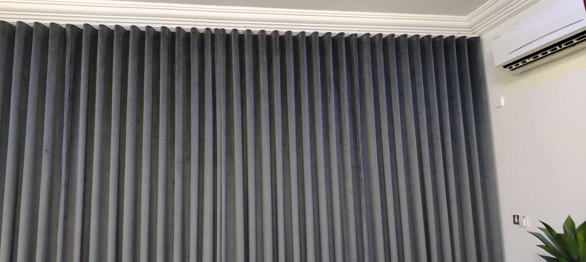 Curtain  - Image 8