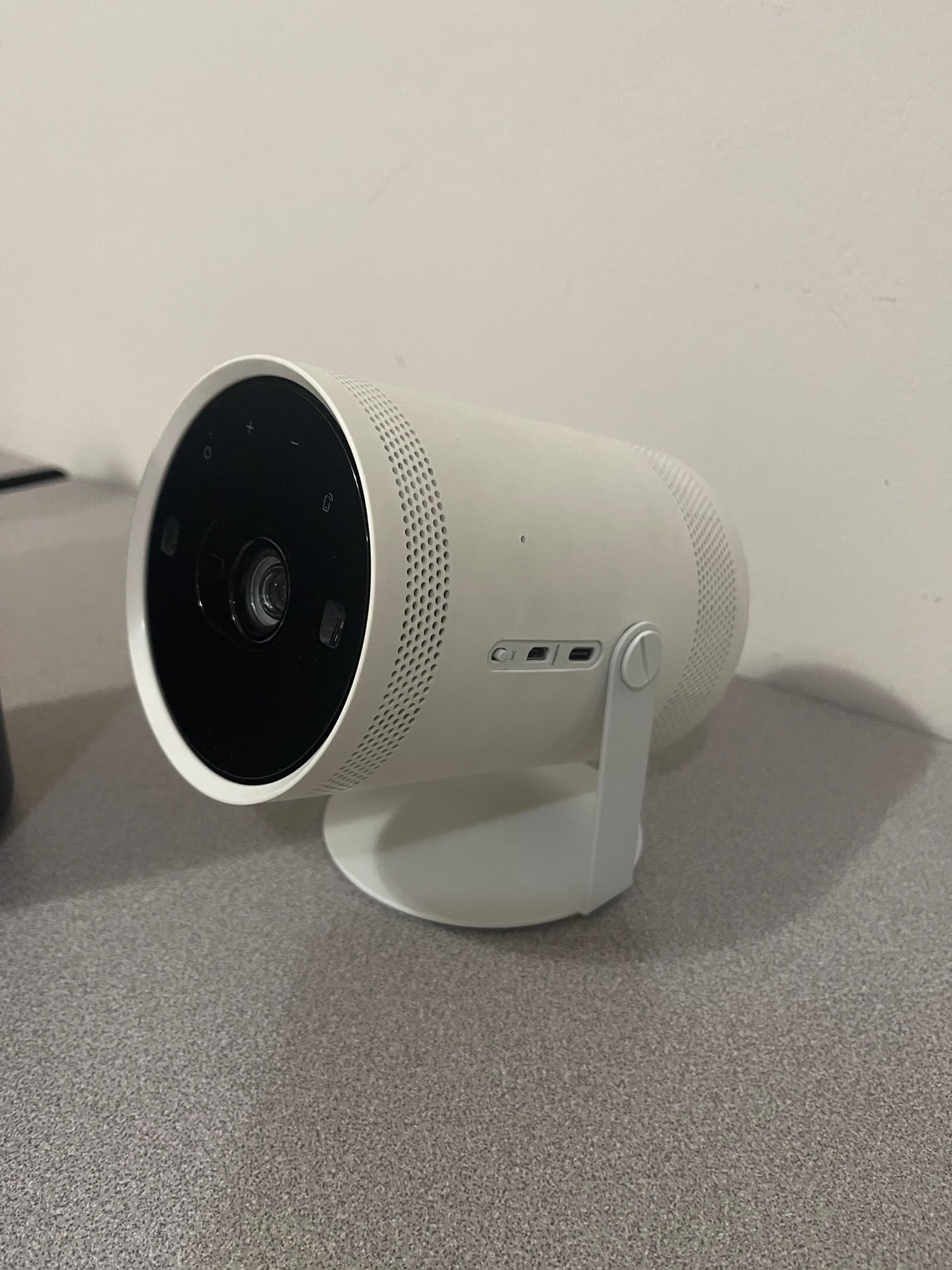 Samsung Free Style Projector  - Image 3