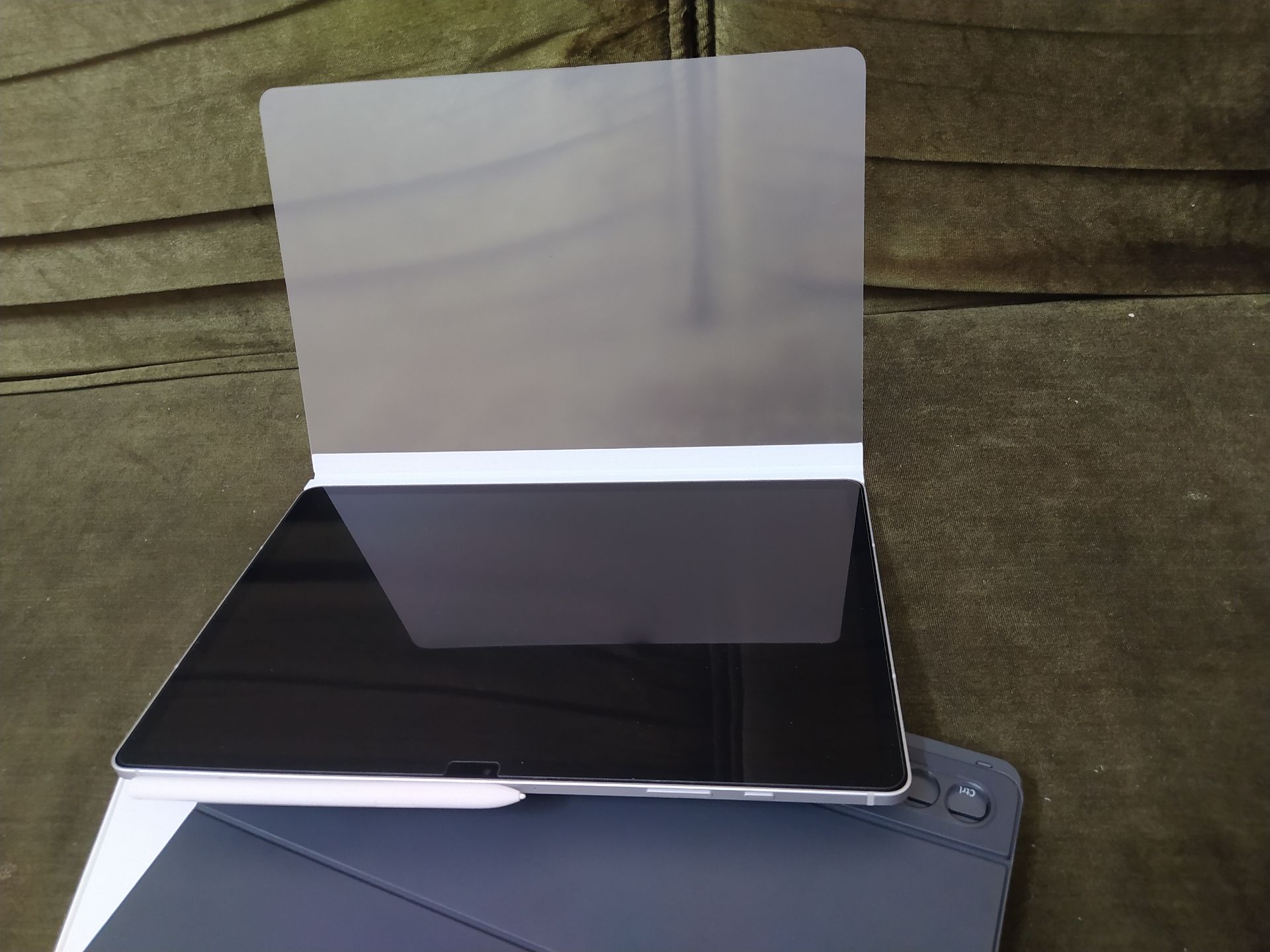 Samsung galaxy tabs 10 plus  - Image 6