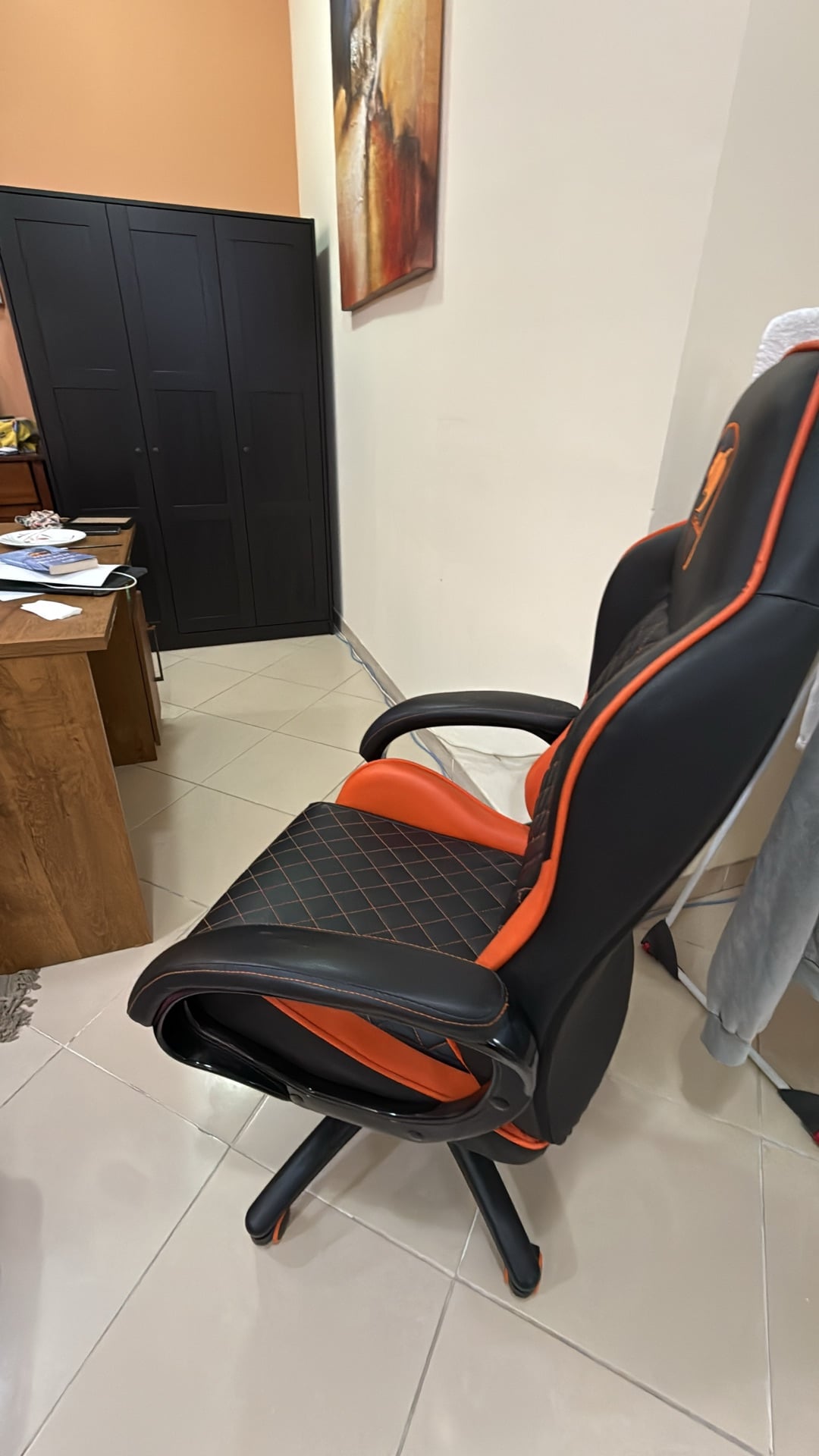 Gaming Chair & Table for SALE - Image 8