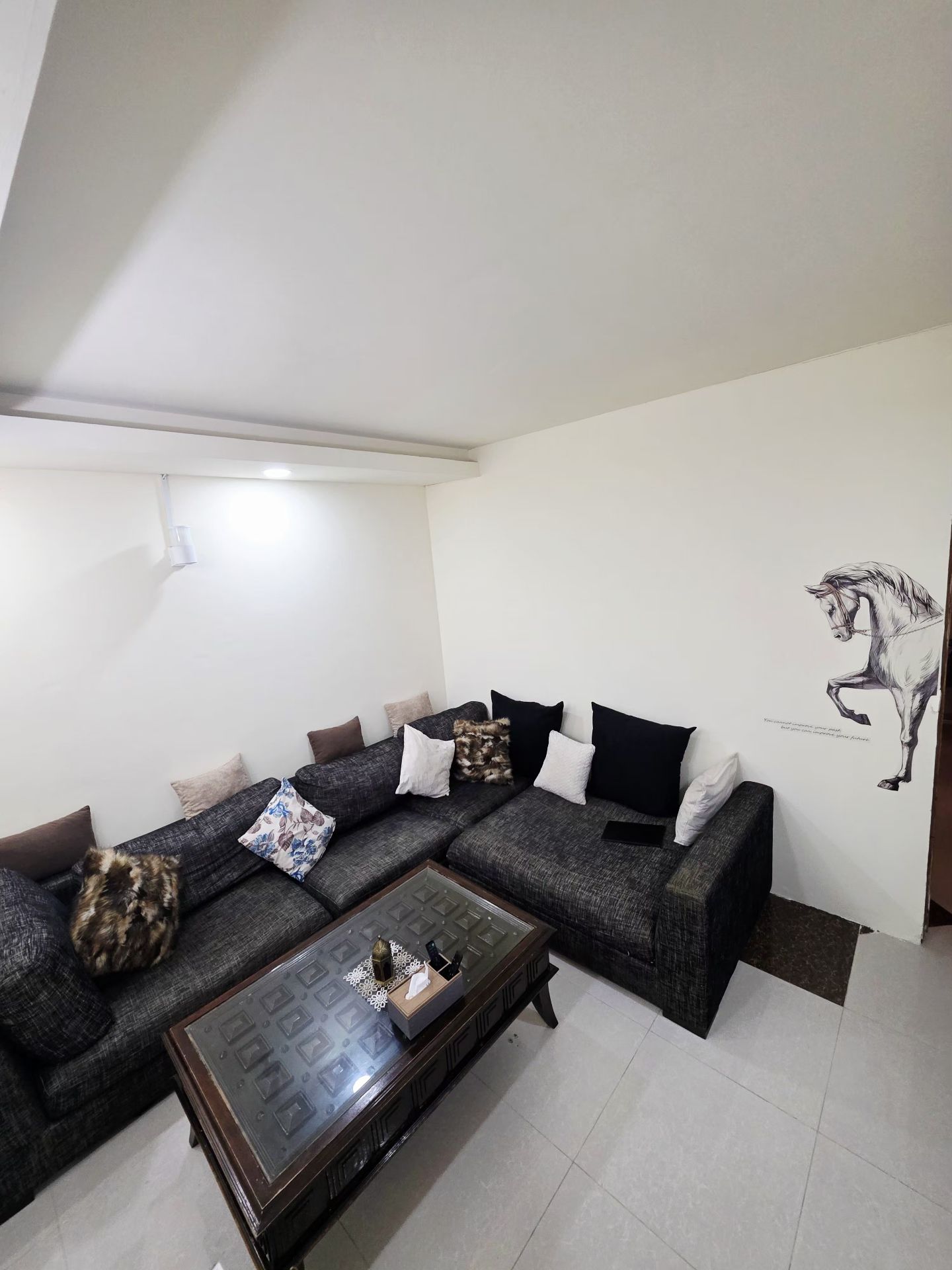 L sofa  - Image 3