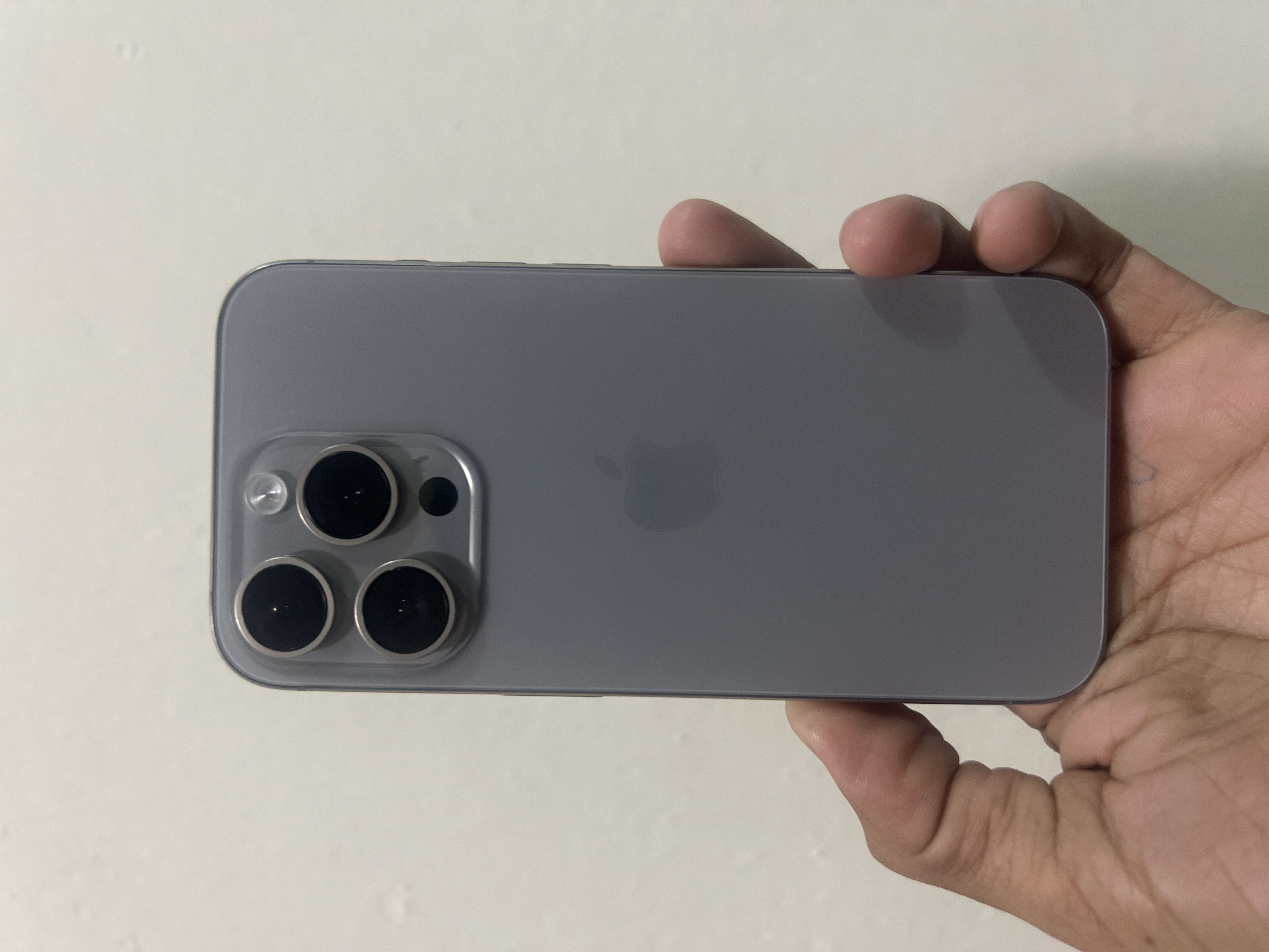 iPhone 15 pro - Image 1