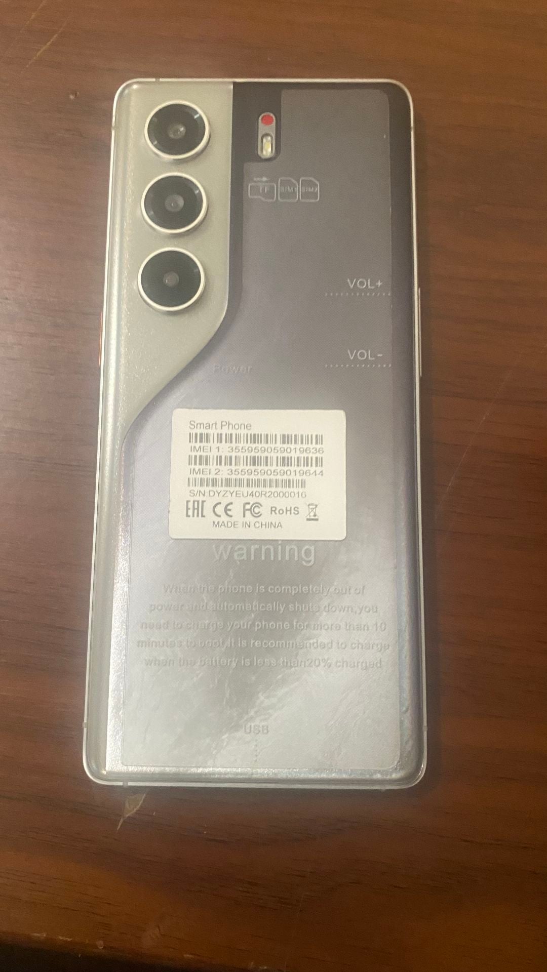 brand new barely used Camon 40 Pro Phone - Image 2