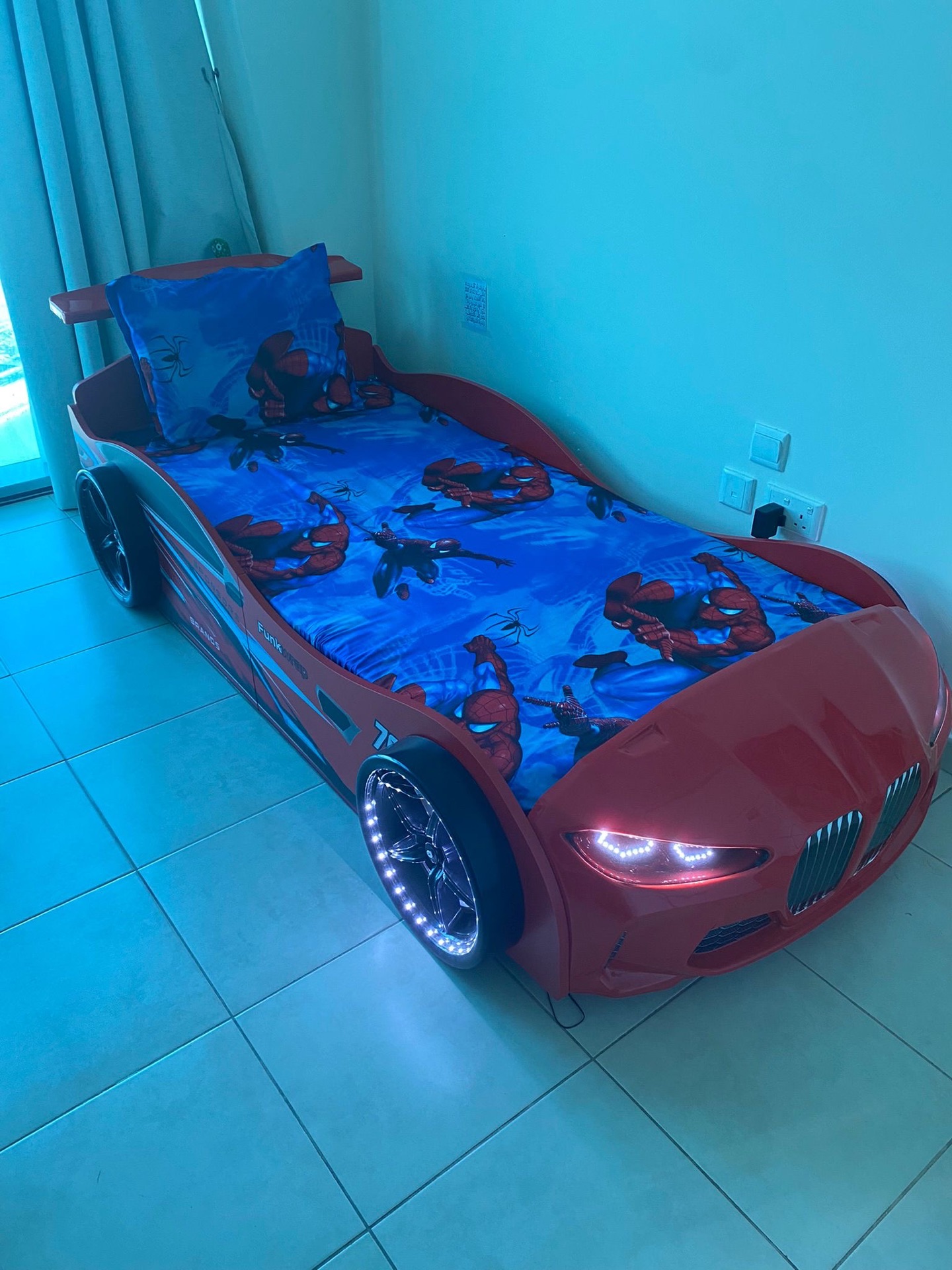 Kids Car Bed - Image 1
