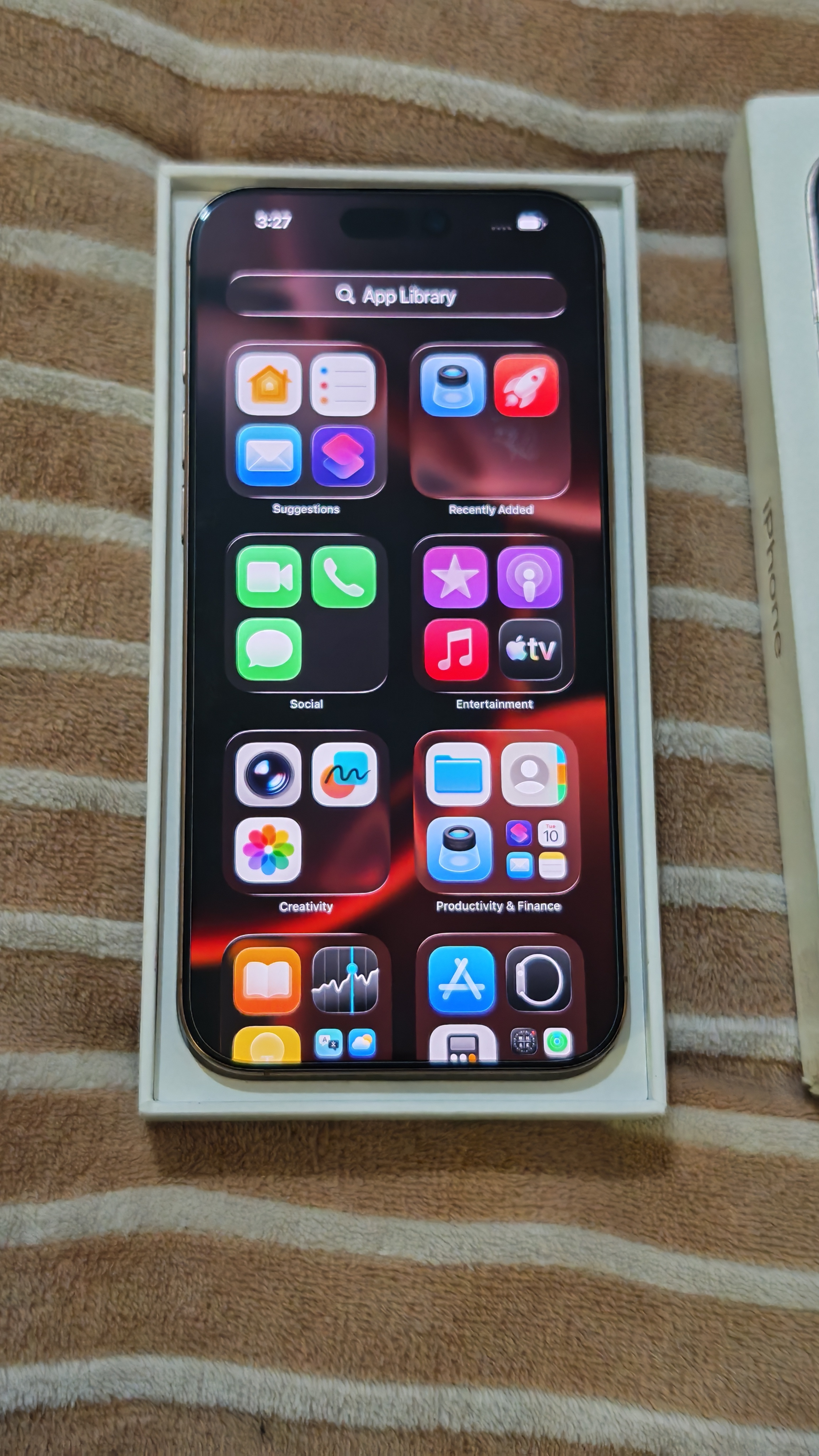 Iphone 16 Pro Max 256GB  - Image 2