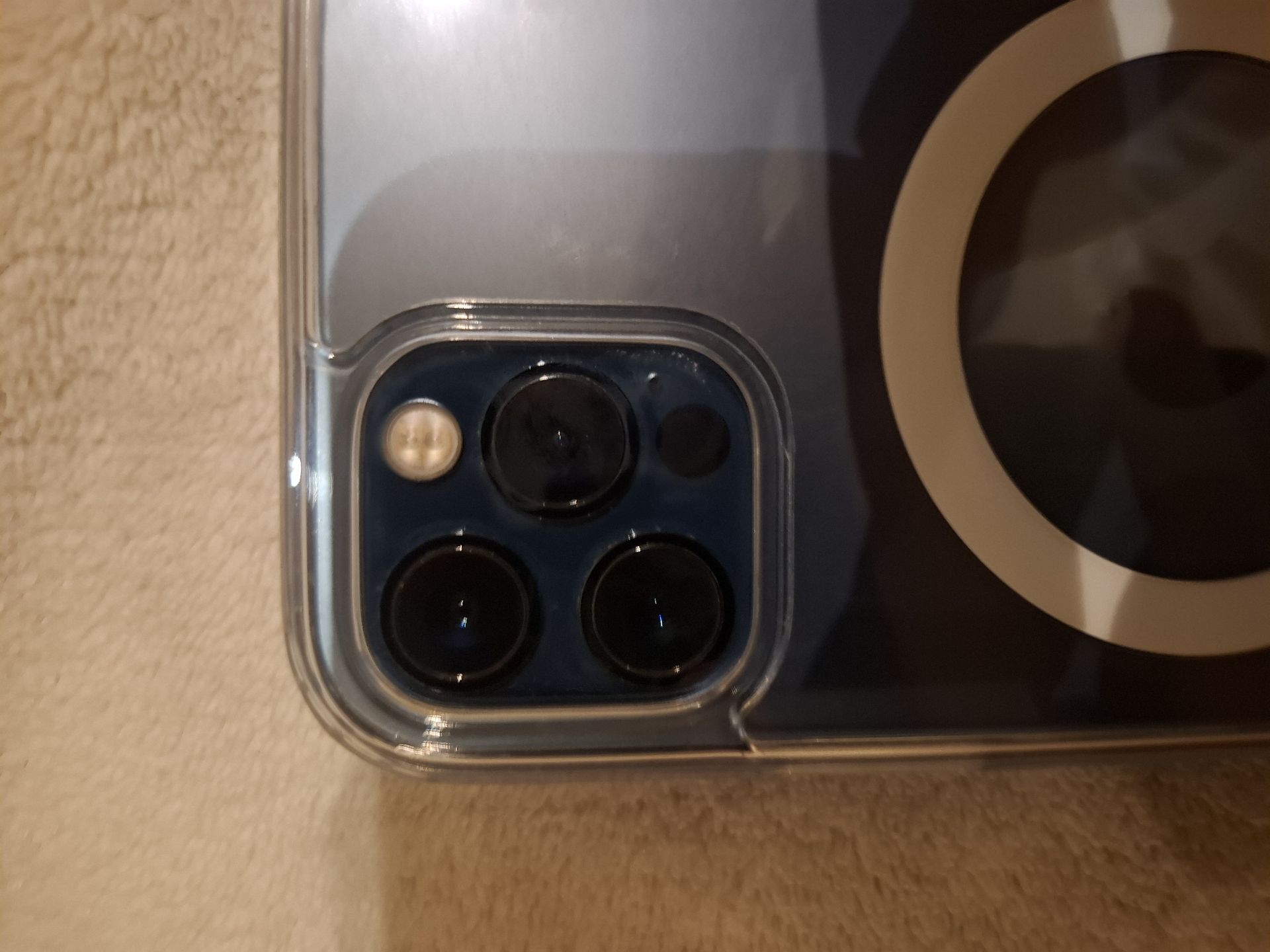 Iphone 12 pro Blue - Image 4