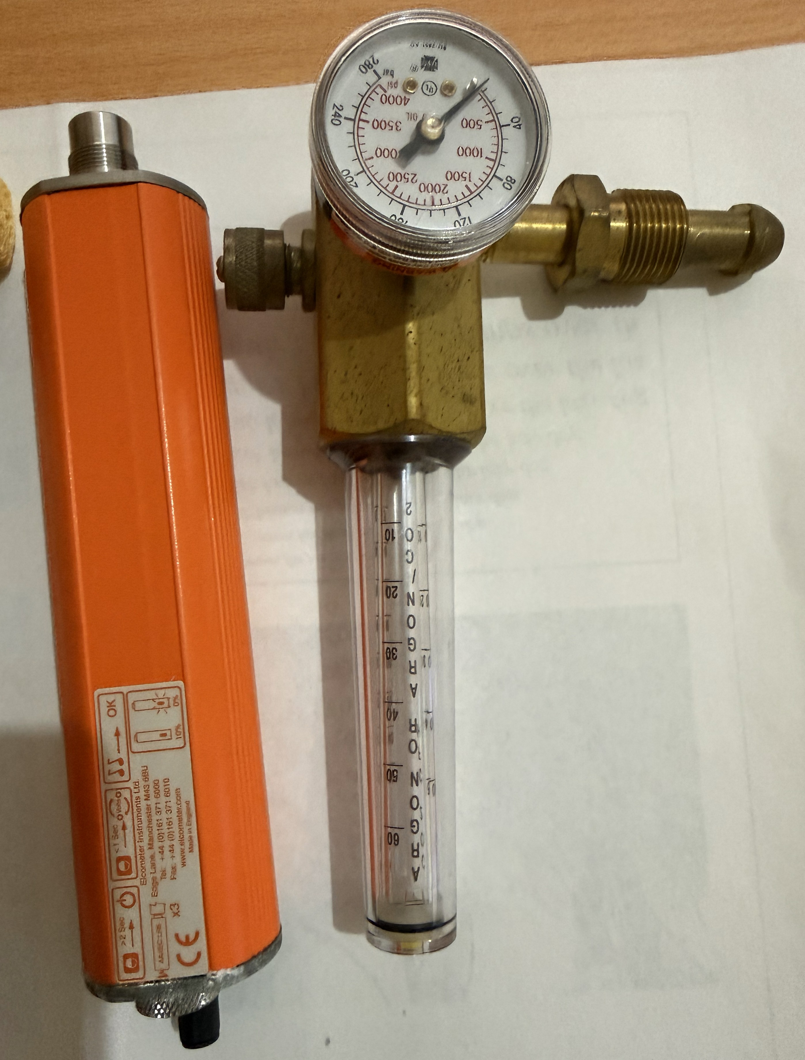 The Elcometer 270 Pinhole Detectors inspection Kit - Image 7