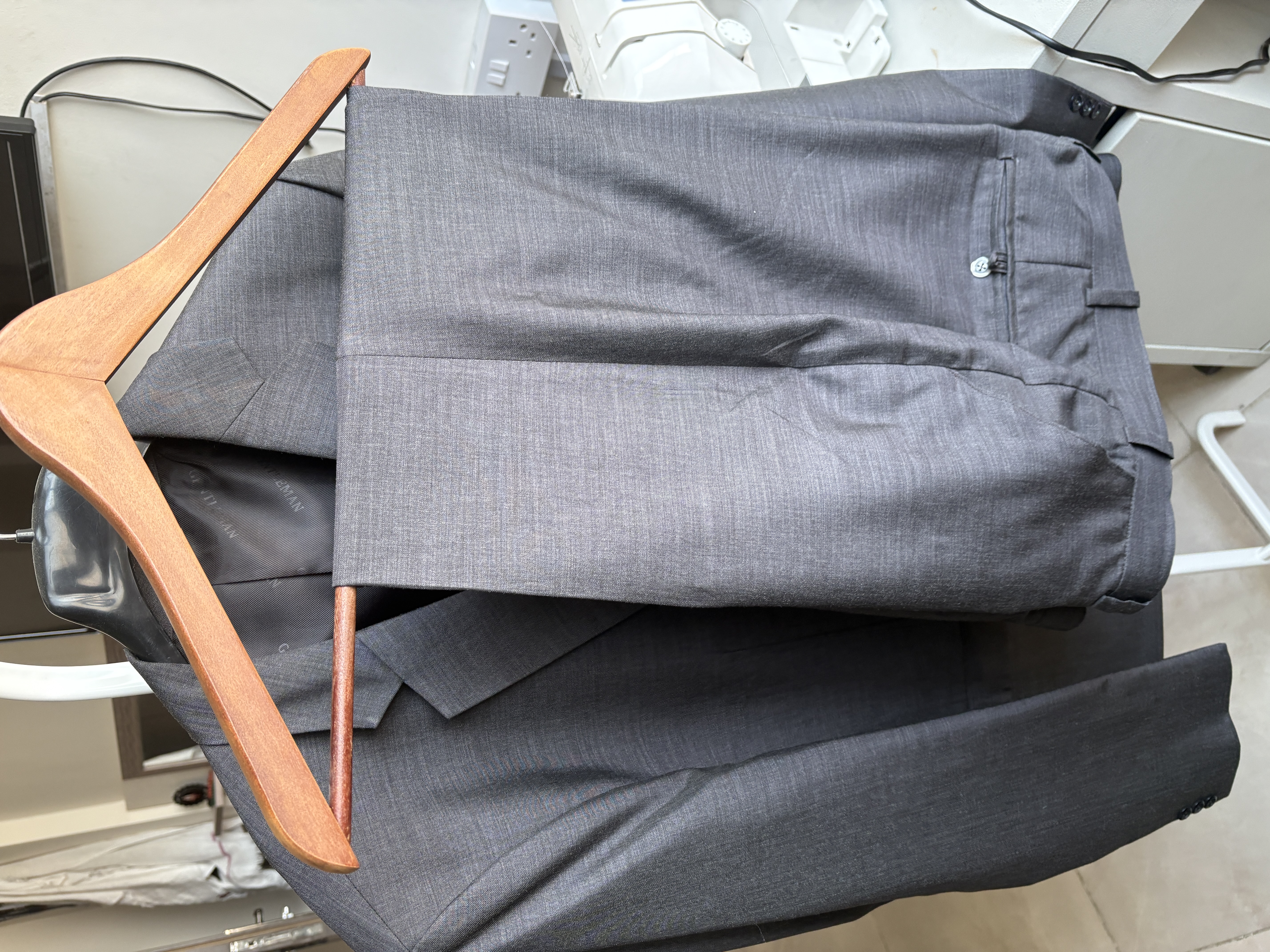 2 piece men's suit for sale - Image 4