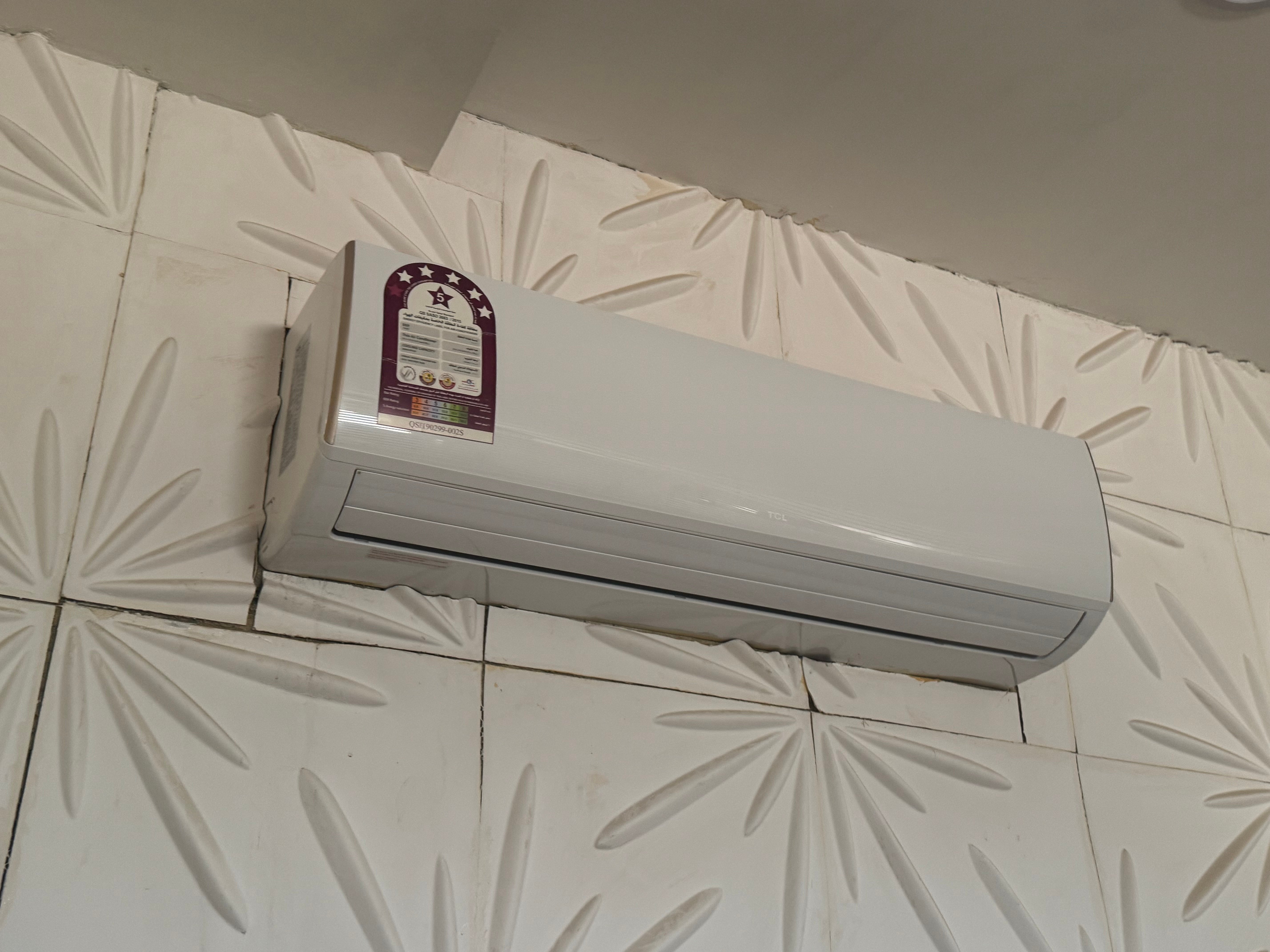 AC FOR SALE - Image 1