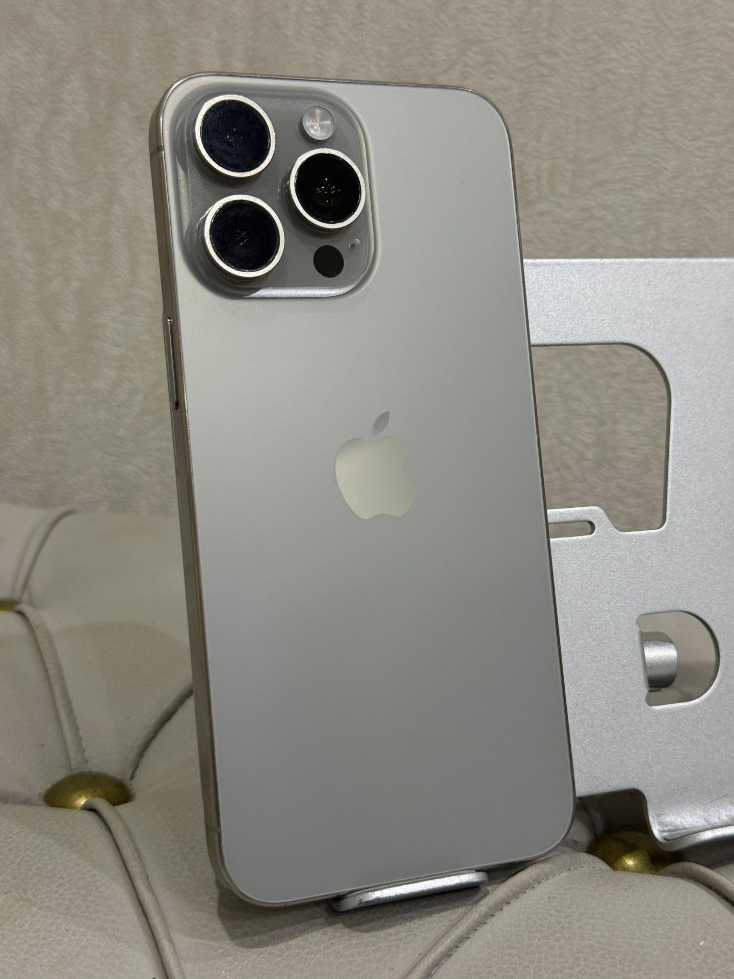 iPhone 15 Pro Max | 91% Battery | 256GB - Image 1
