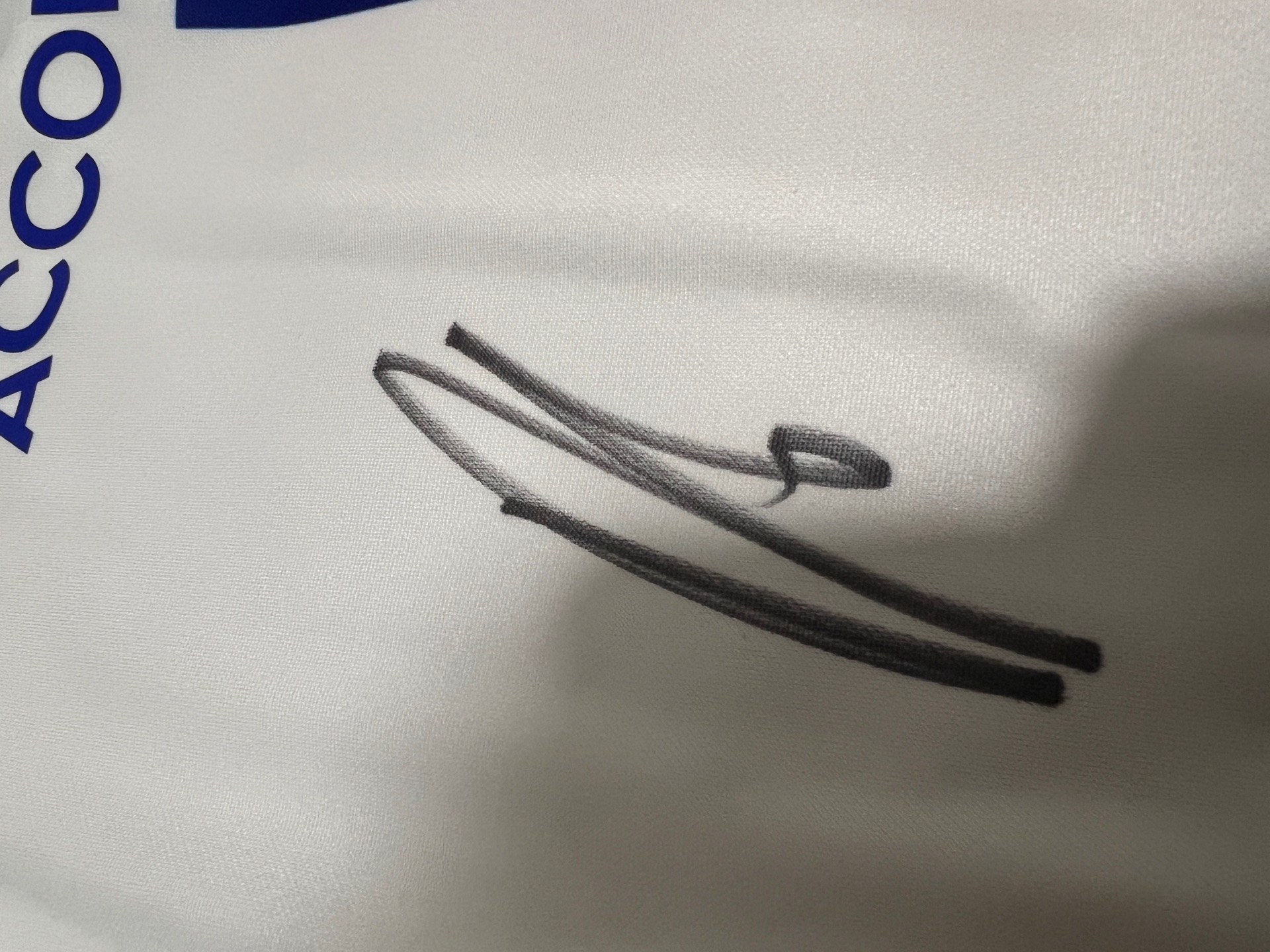 PSG Signed Jersey by Neymar, Mbappe - Image 7