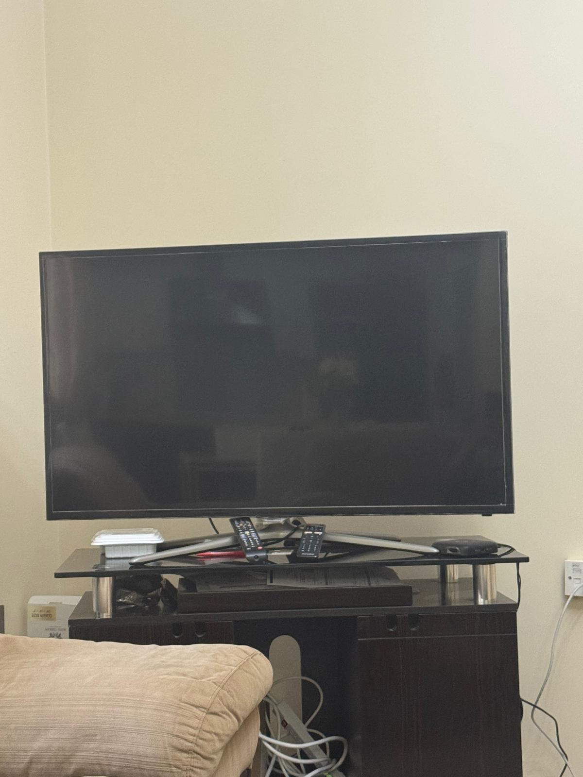 Excellent TV for sale  - Image 4