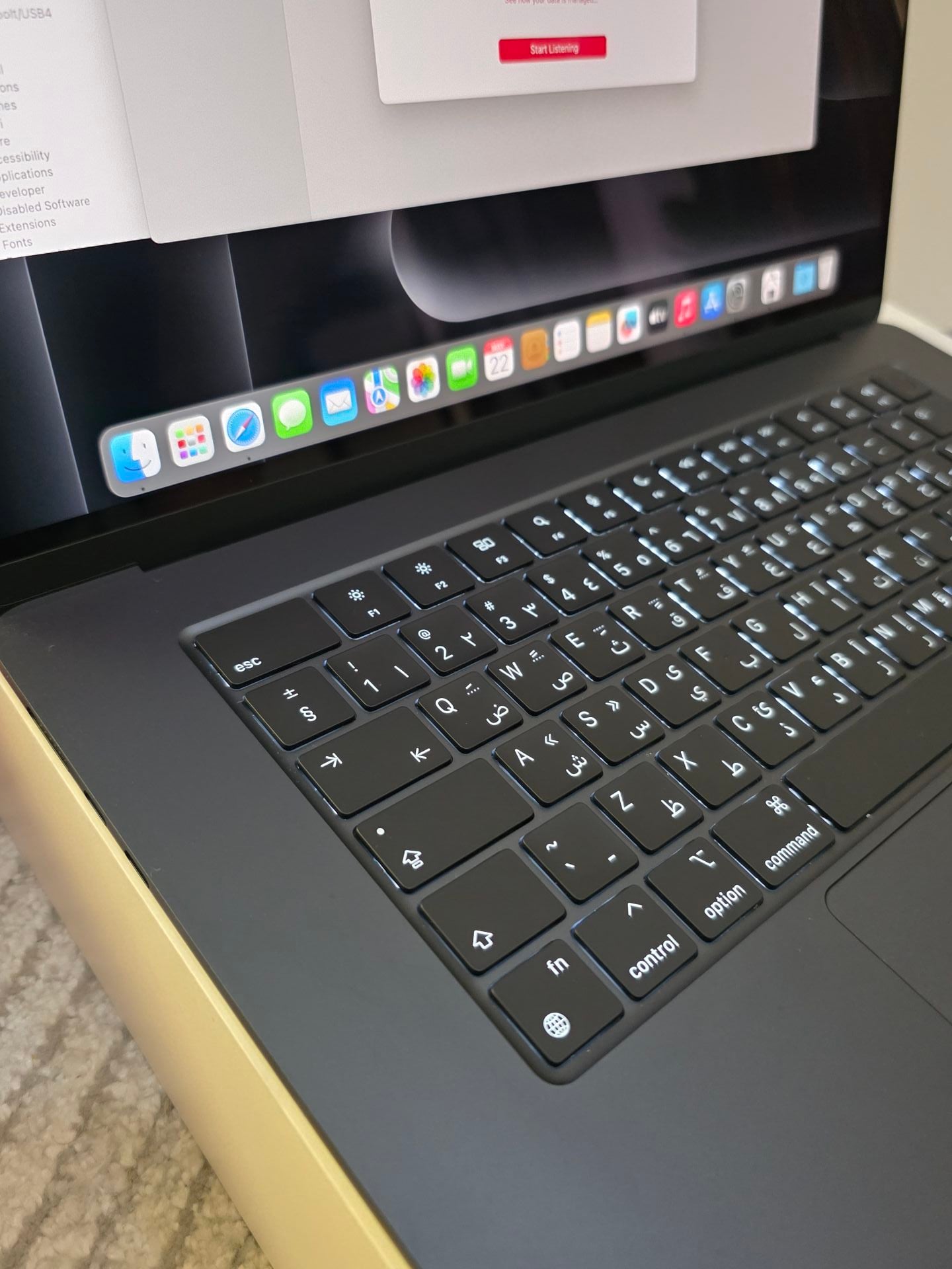 24/512Gb 15inch Macbook Air M3 Midnight - Image 4