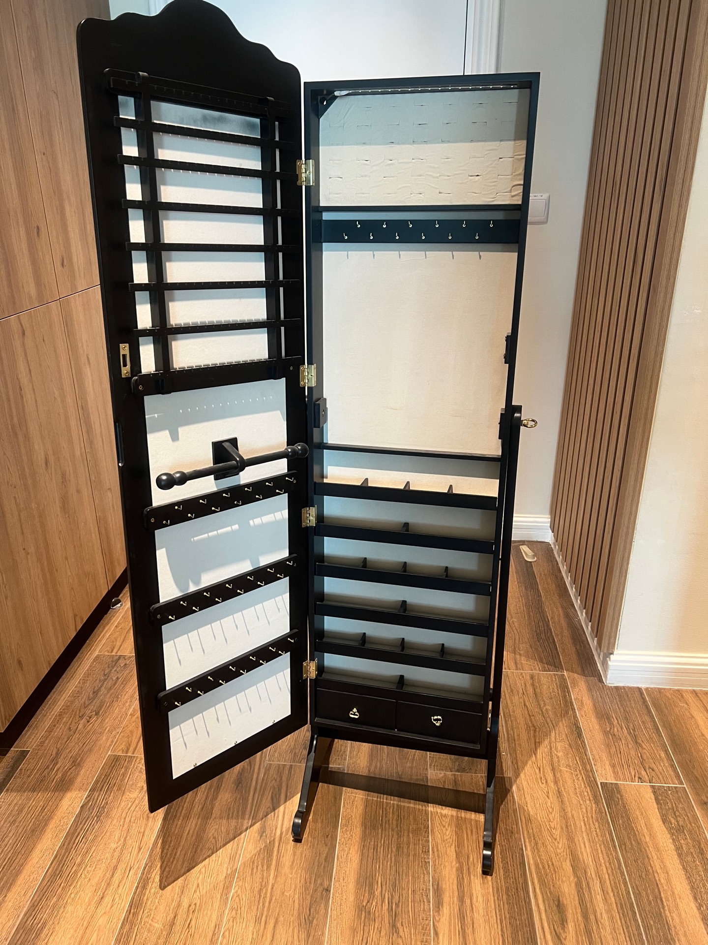 Jewelry cabinet with Mirror - Image 4