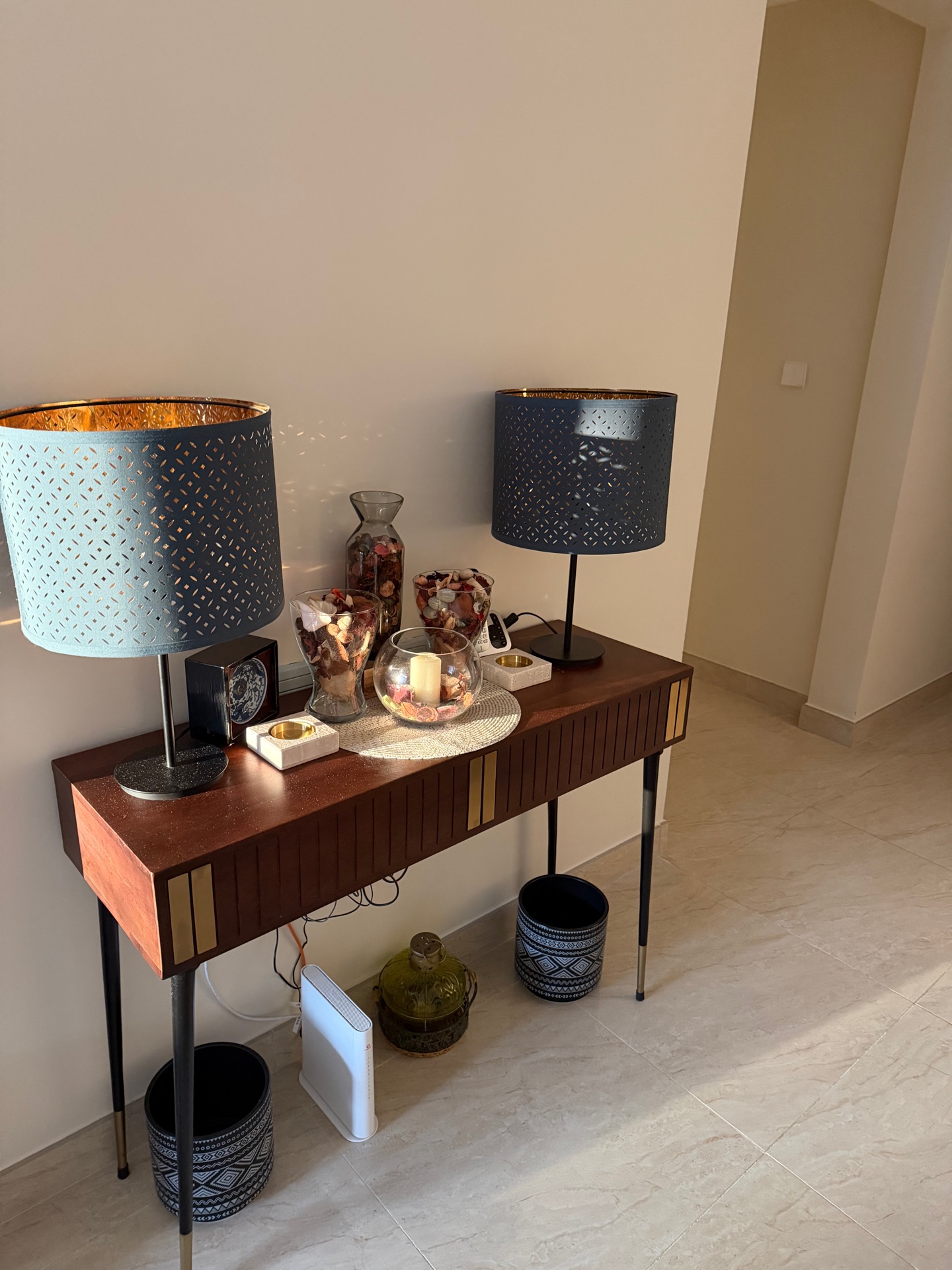 Home items  - Image 4
