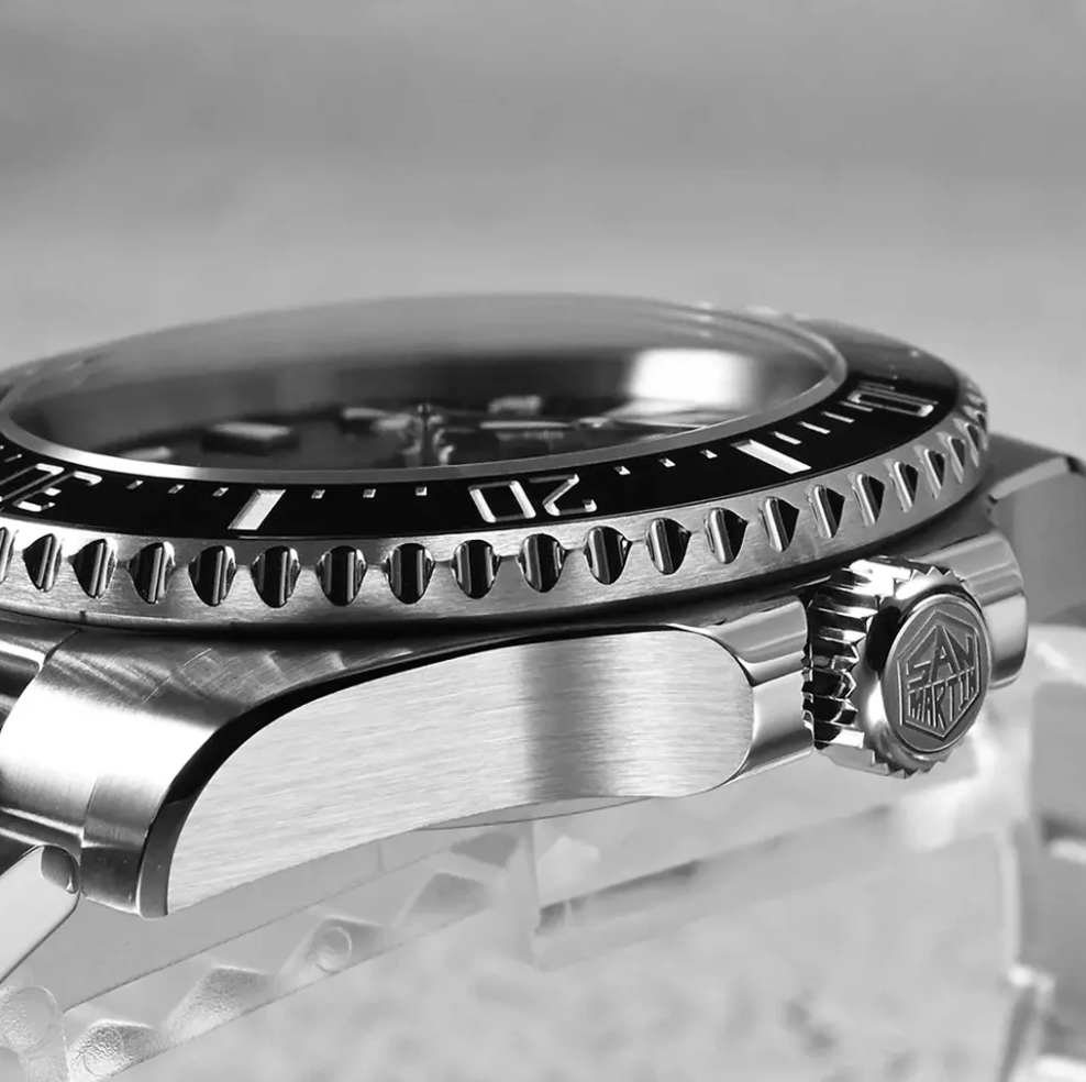 San Martin Automatic Dive Watch - Image 4