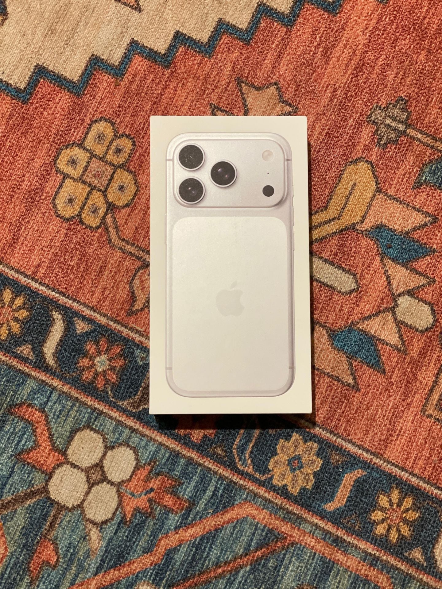 I phone 17 PRO 256 GB Silver-New - Image 3