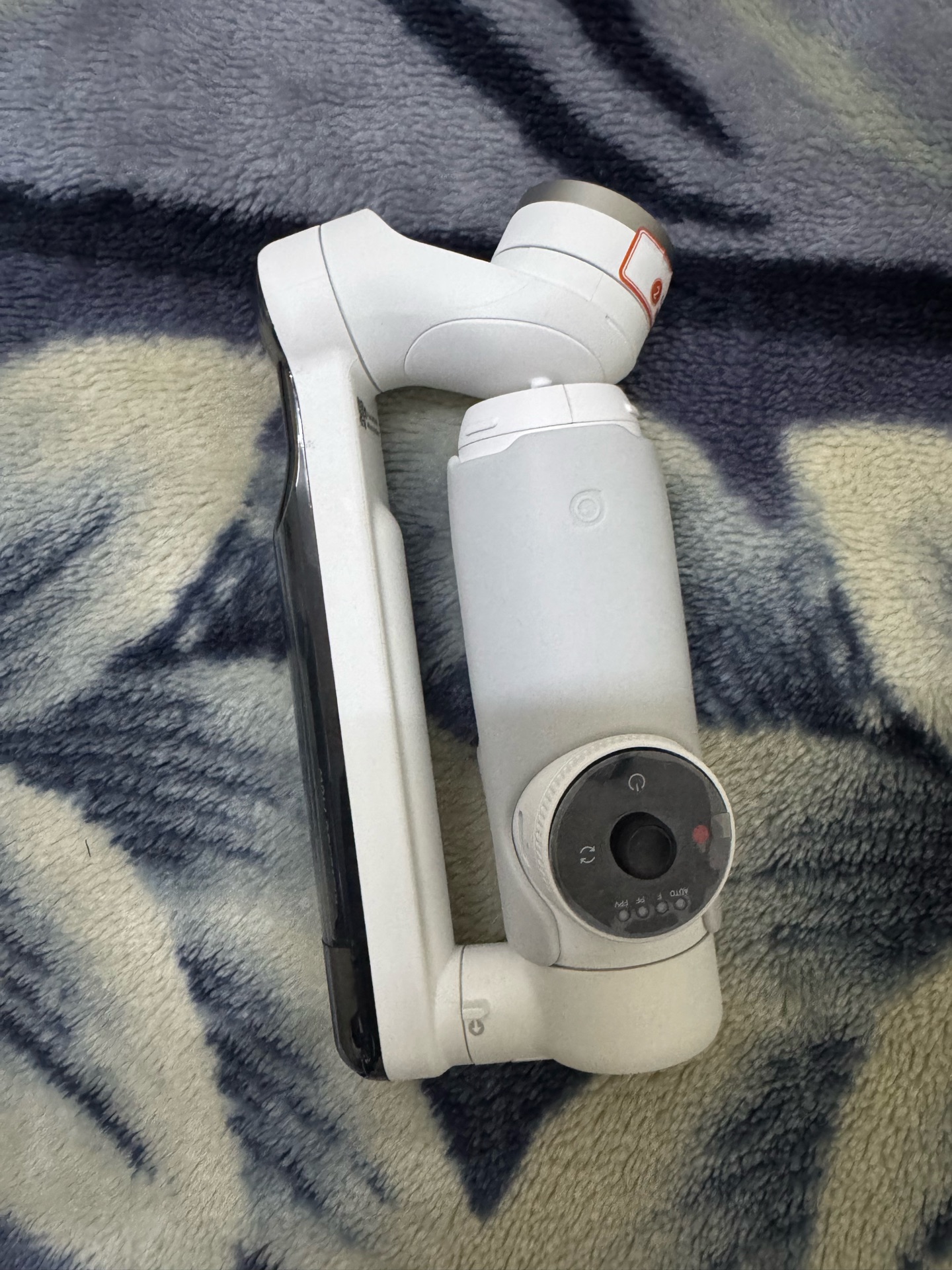 Insta 360 Flow AI-Powered smartphone stabilizer (Gimbal) - Image 8