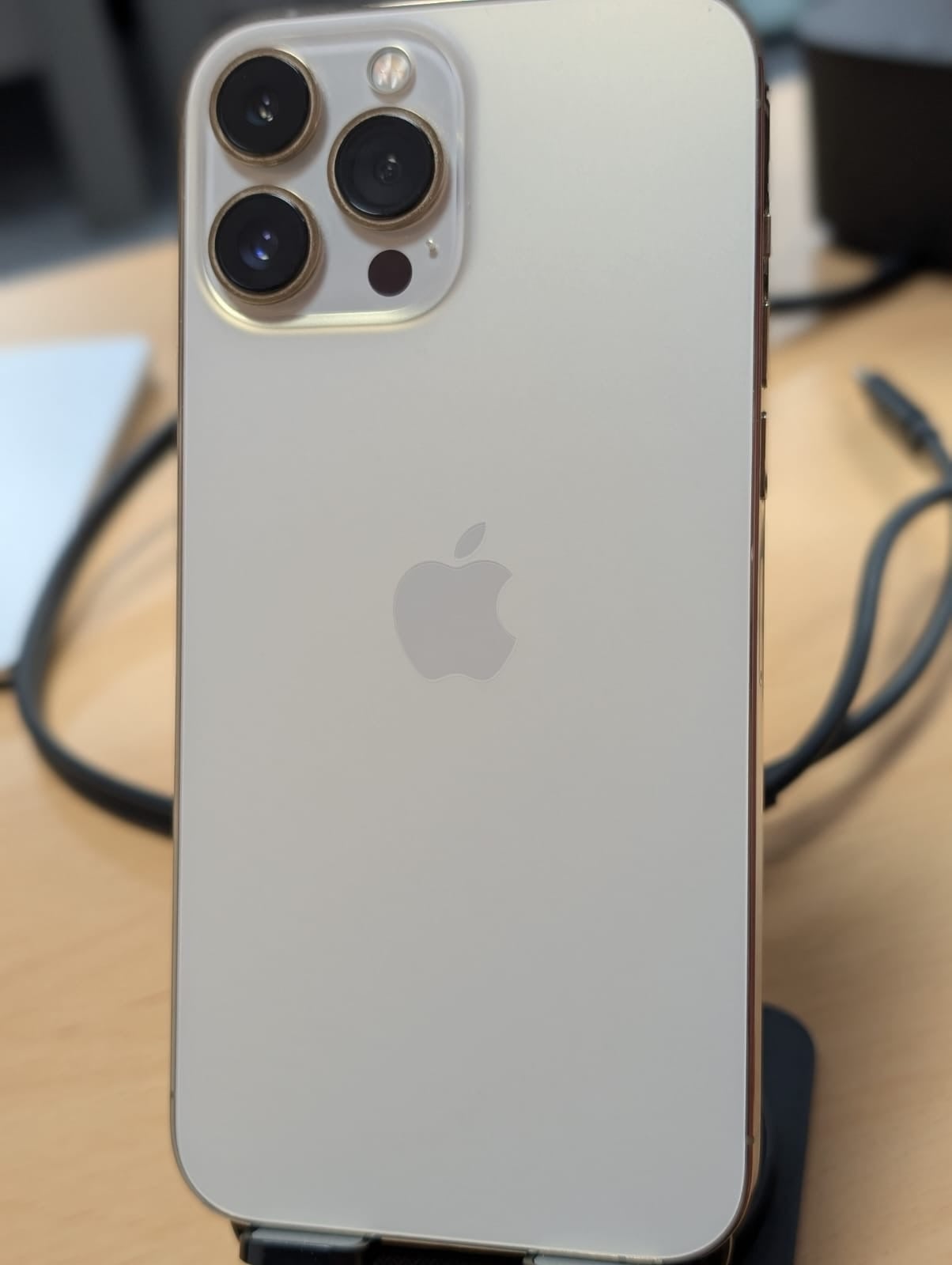 iPhone 13 Pro Max - Image 3