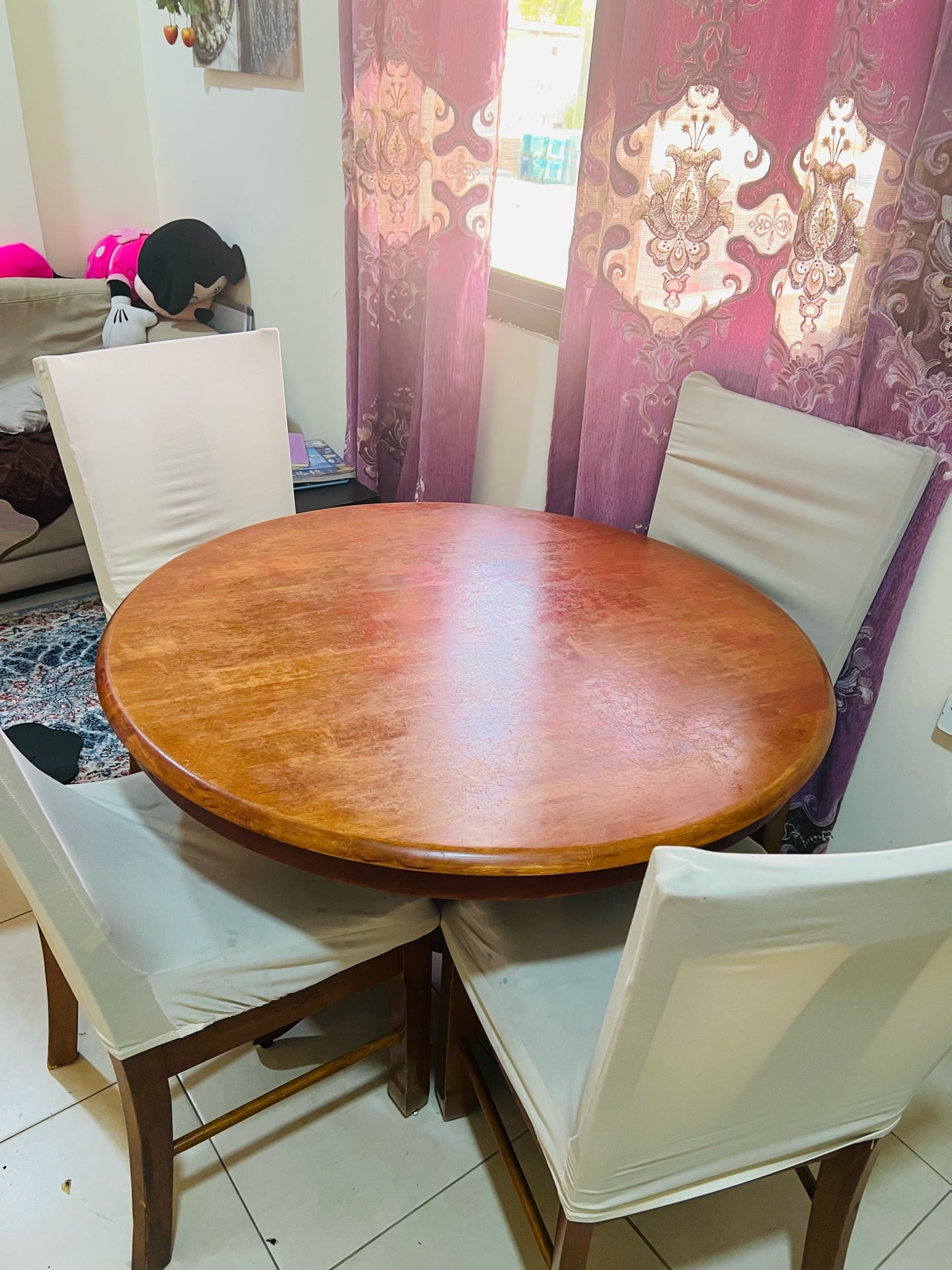 one wooden round table and 4 wooden chair - Image 1