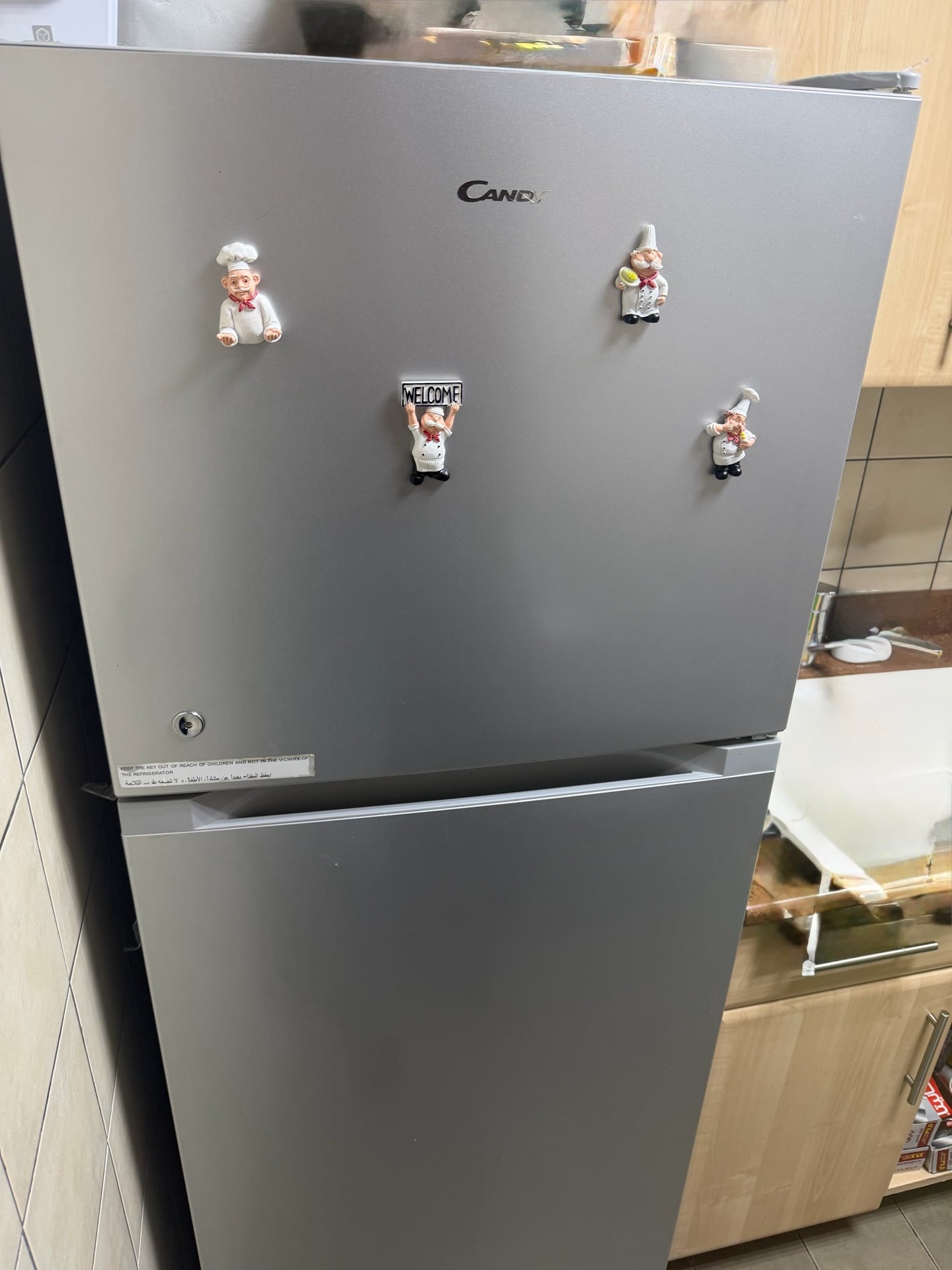 Refrigerator – Excellent Condition - Image 4