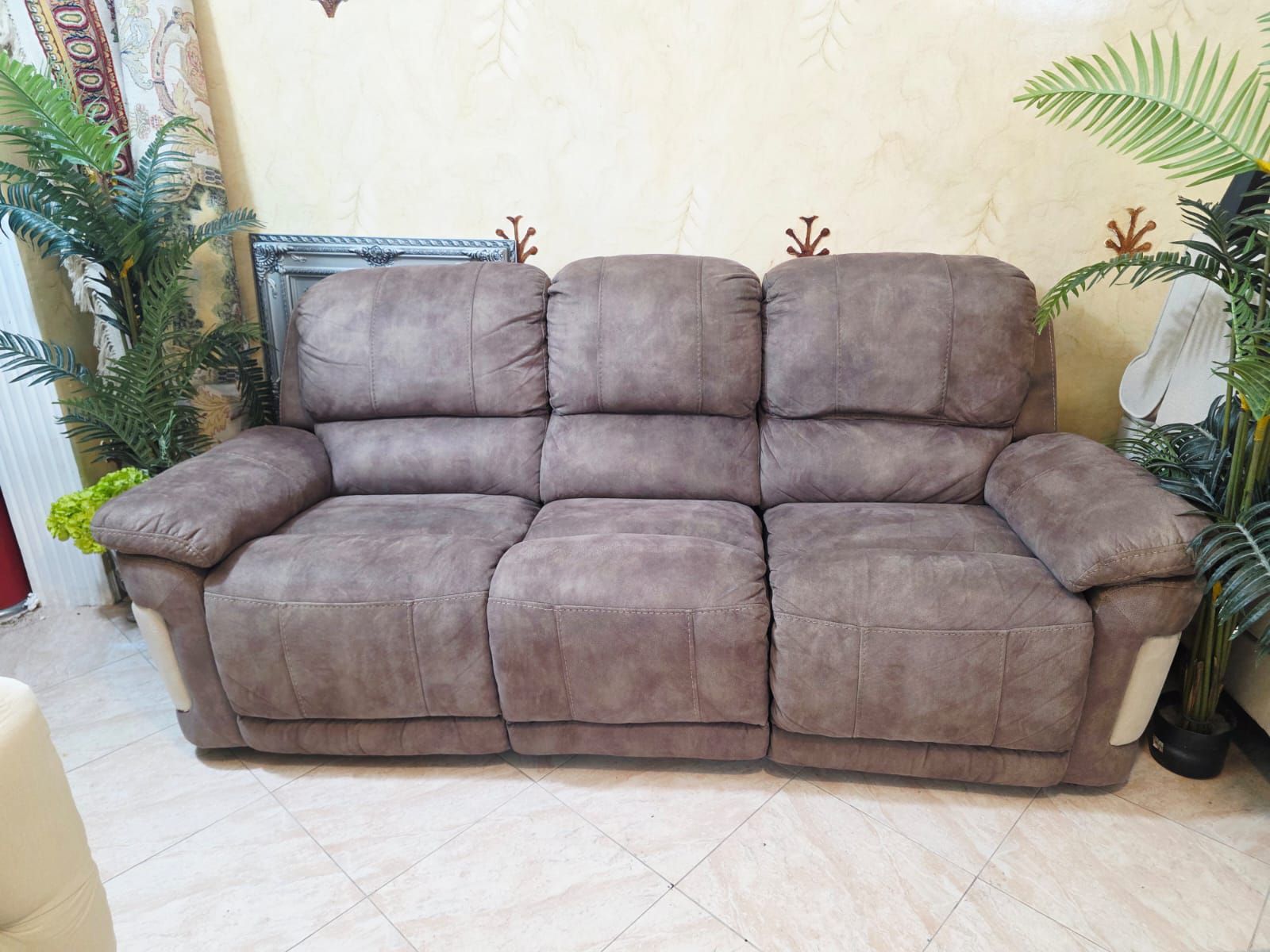 3 setar Sofa  - Image 3