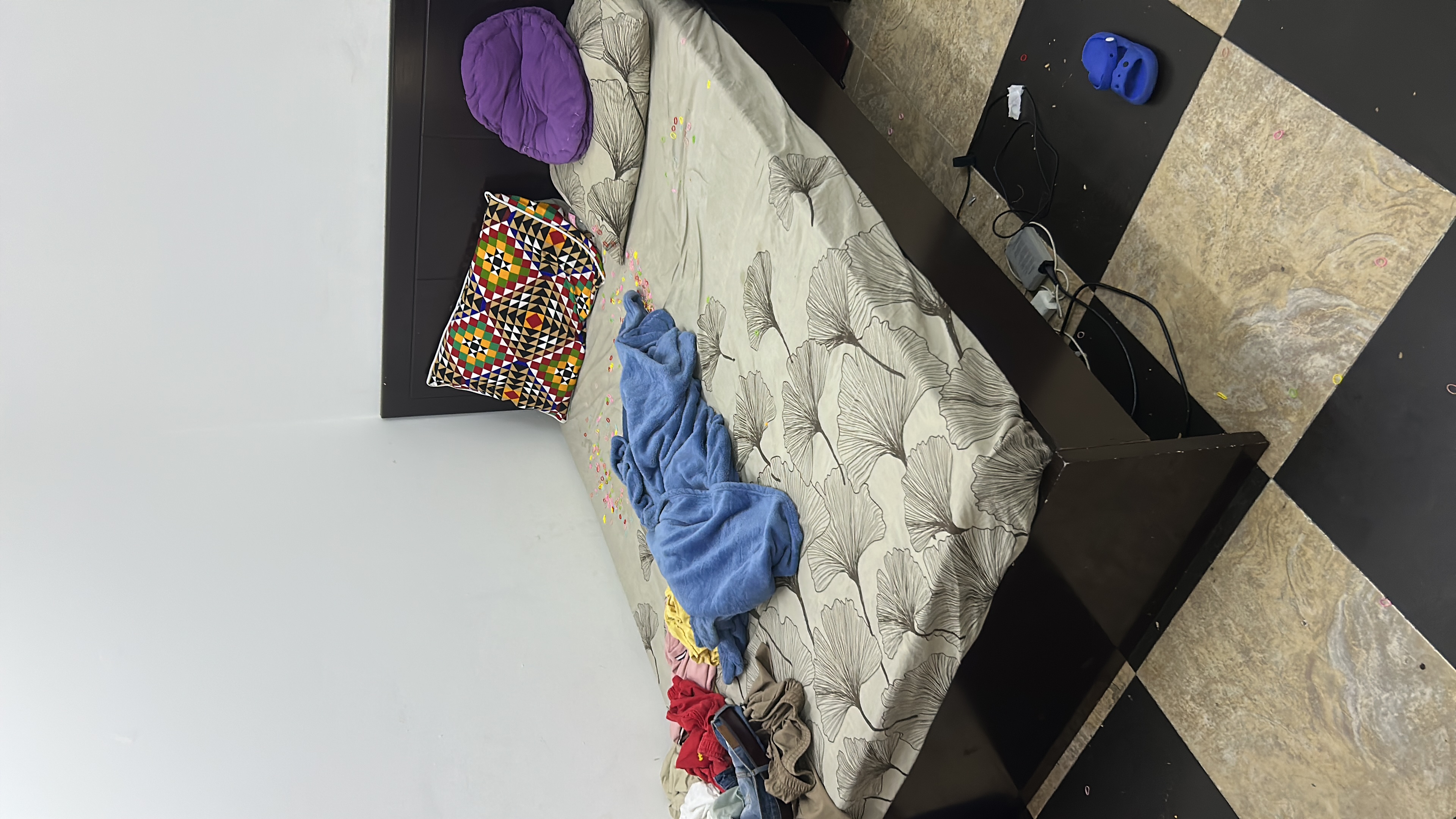 Wardrobe  - Image 6