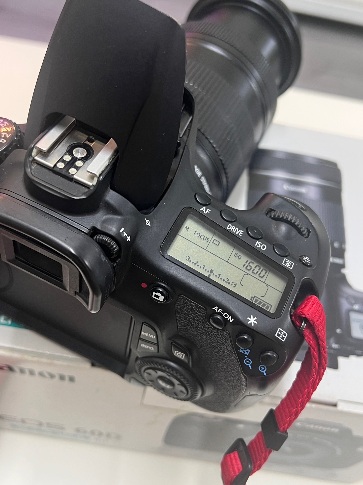 Canon 60D with 18-135 canon lens - Image 4