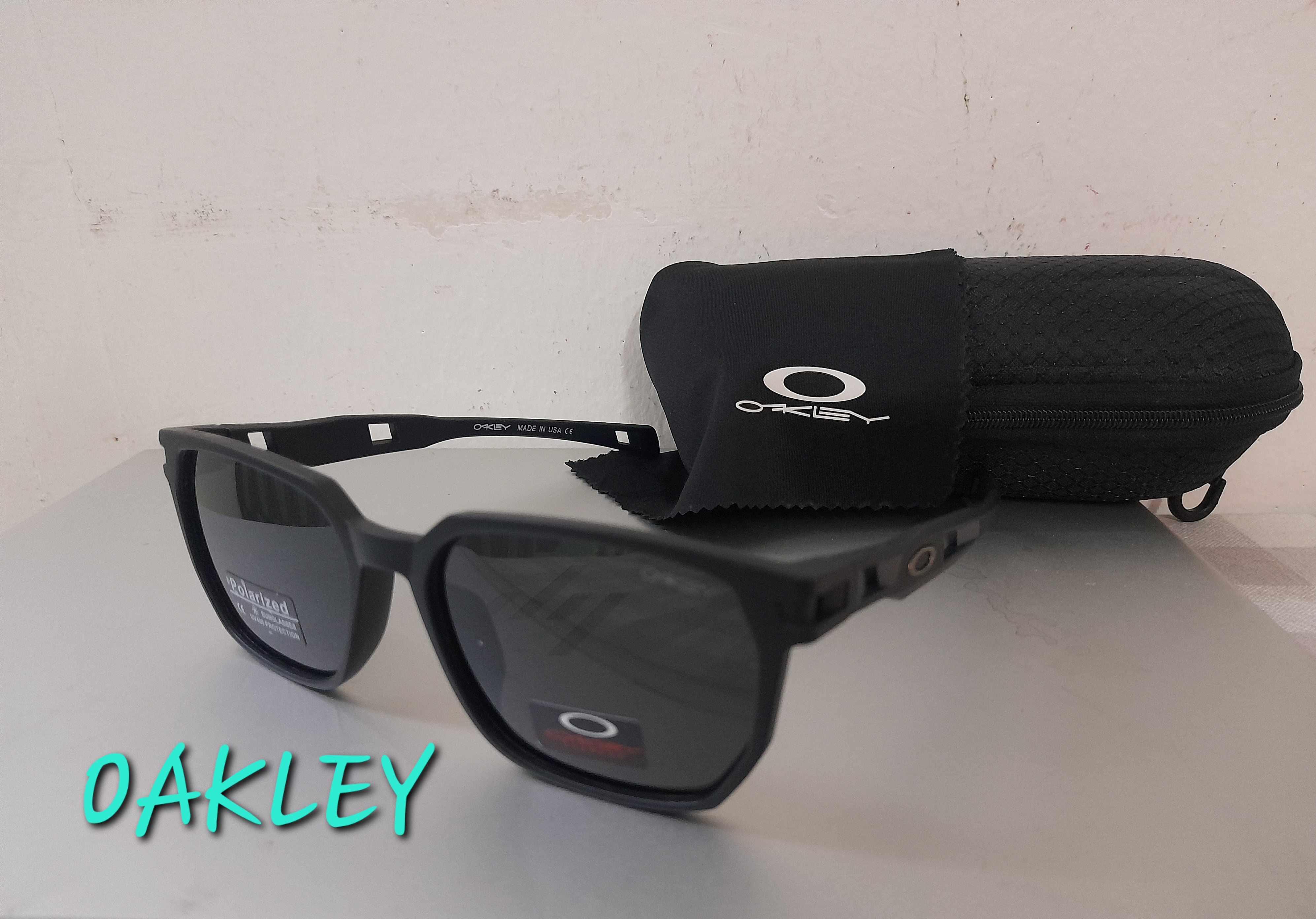 OAKLEY Sports Sun Glasses - Image 3