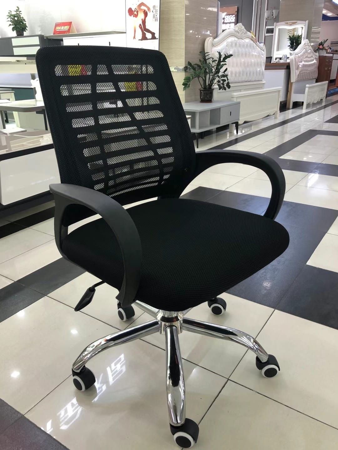 Office Desk chair available  - Image 4