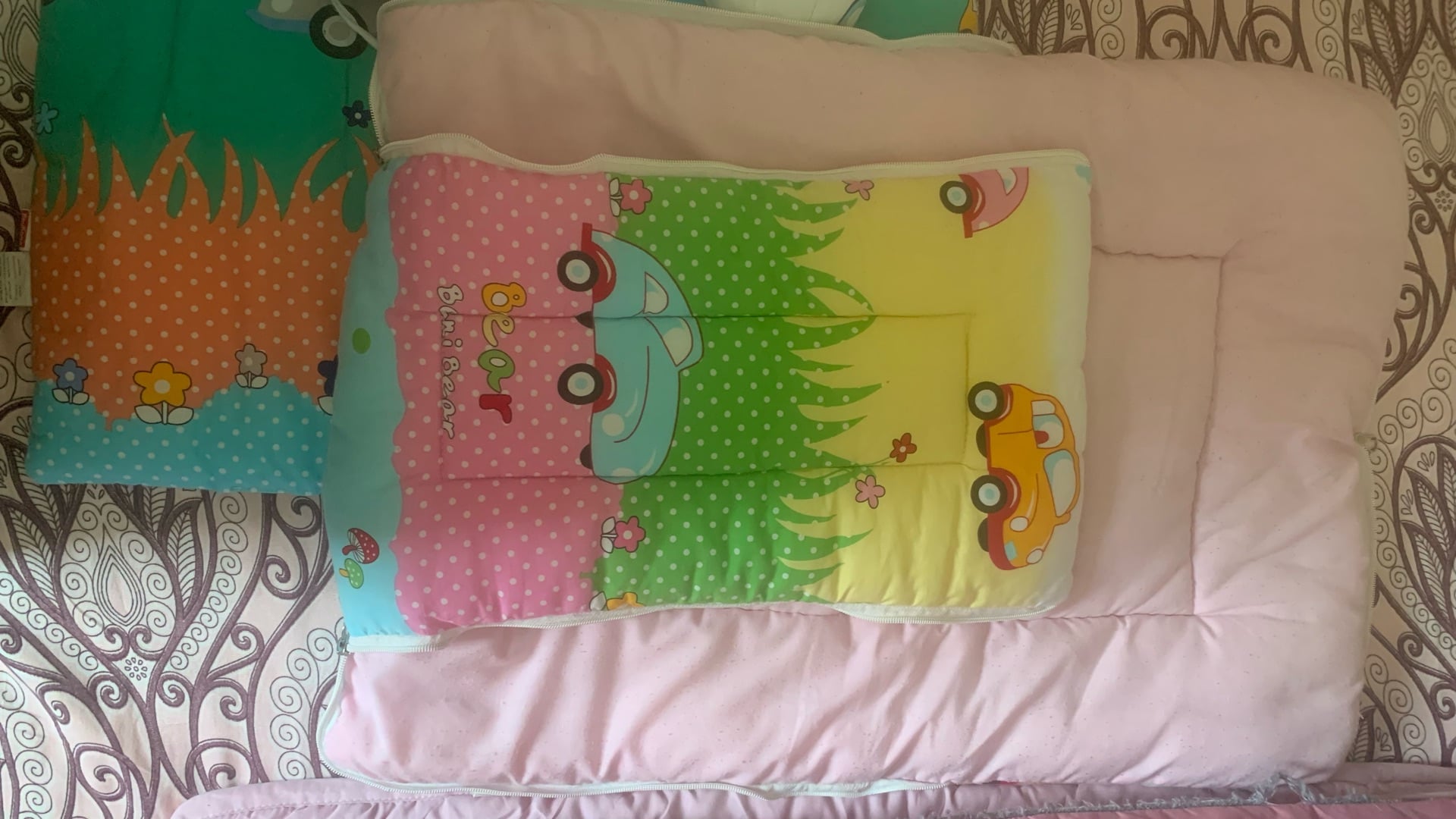 Baby Bouncer, Gyn bed and mattress for sale - Image 4