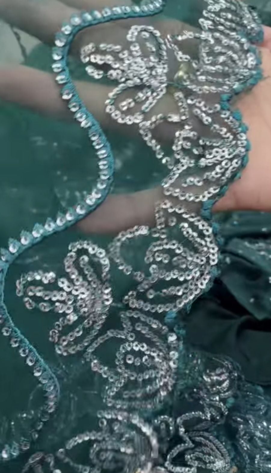 Pakistani farshi salwar kameez dupatta suit - Image 9