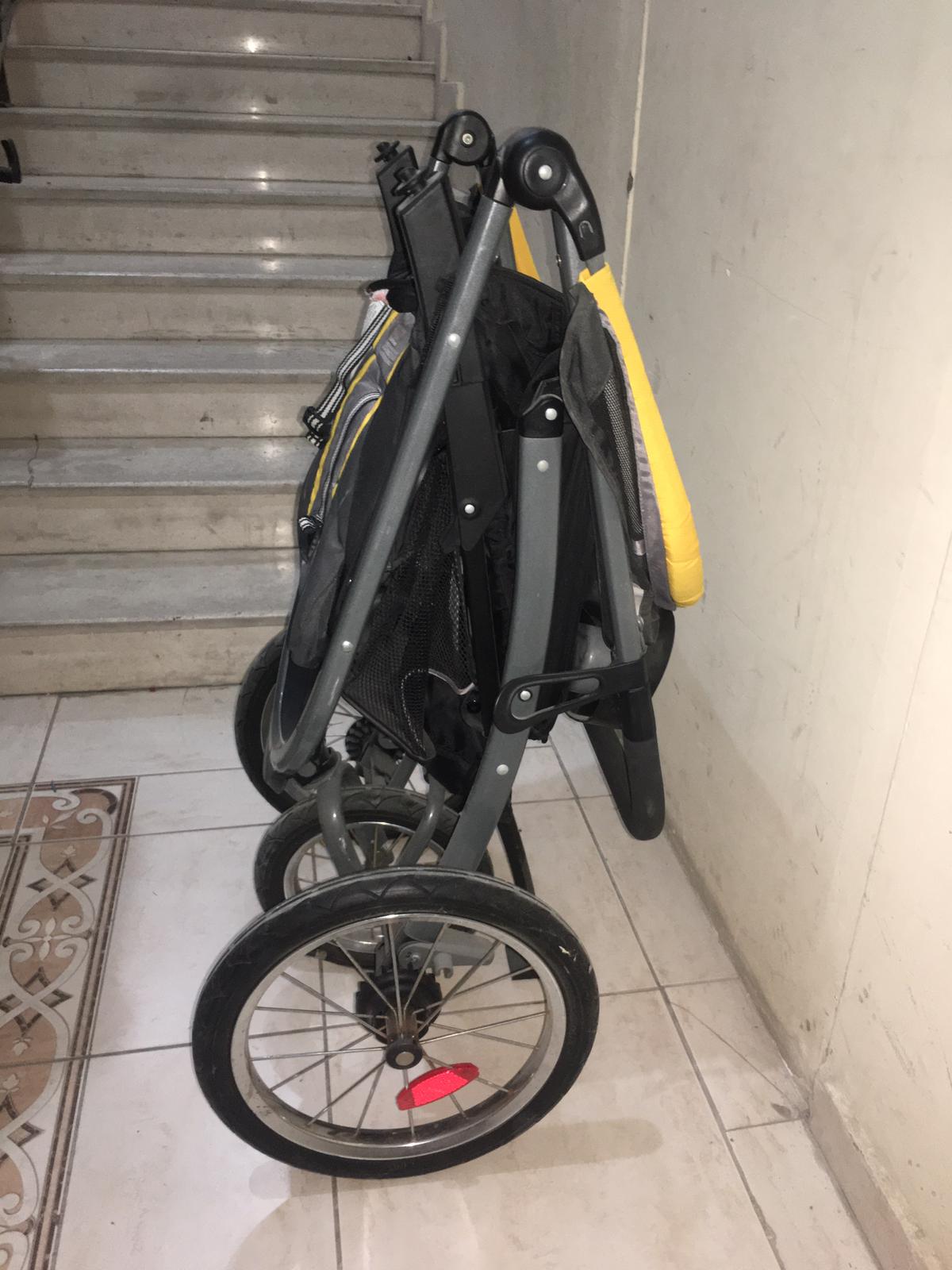 foldable baby stroller and baby car seat - Image 5