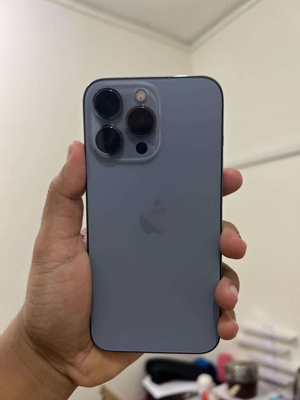 Iphone 13 pro 256 - Image 1