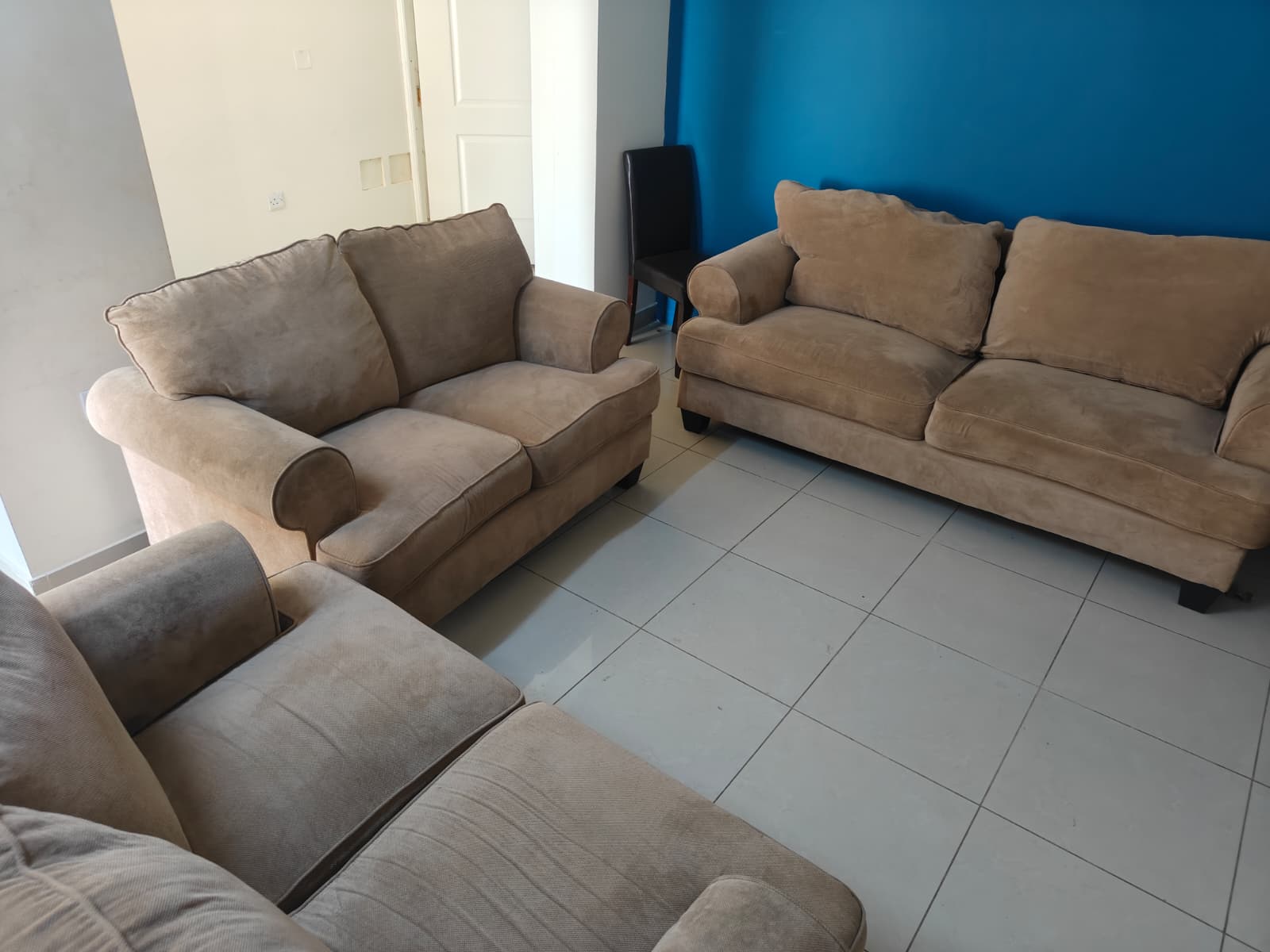8 seater sofa for sale - Image 1