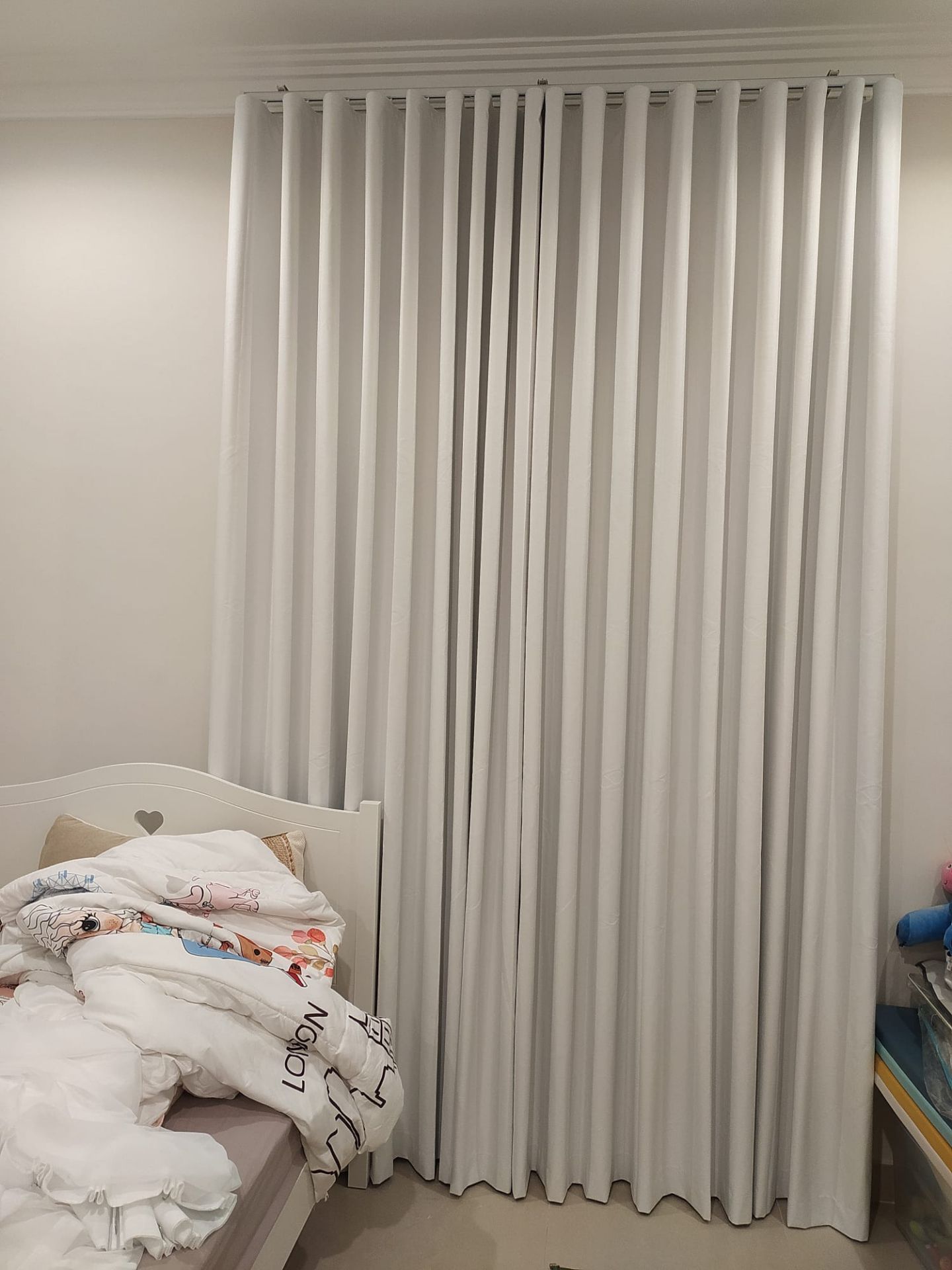 Brand New wave Curtains and Carpets for Home Decor - Image 6