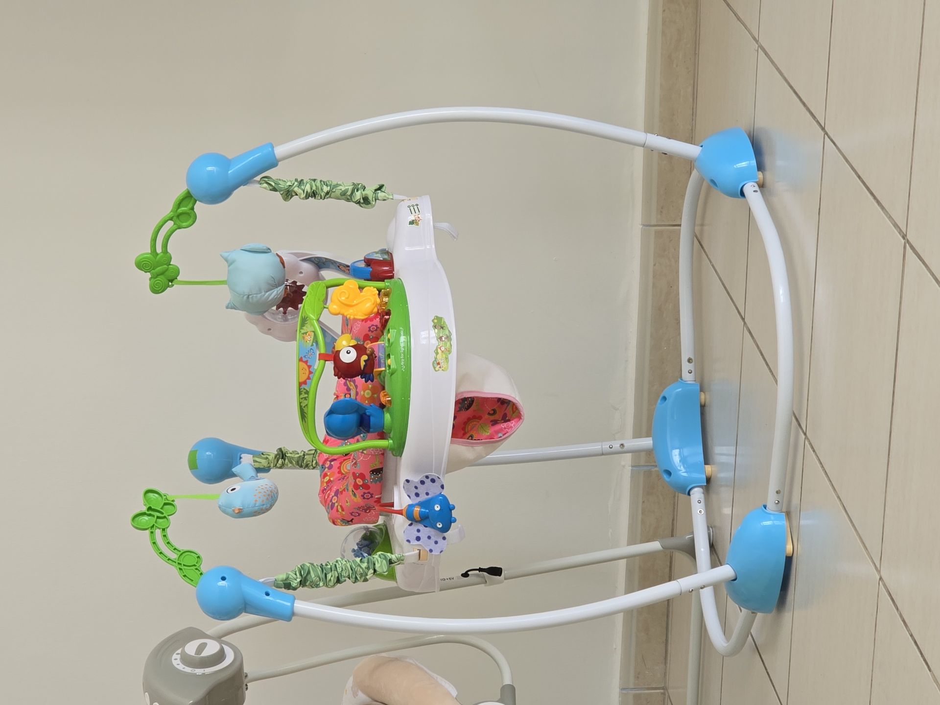 Baby jumping activity - Image 4