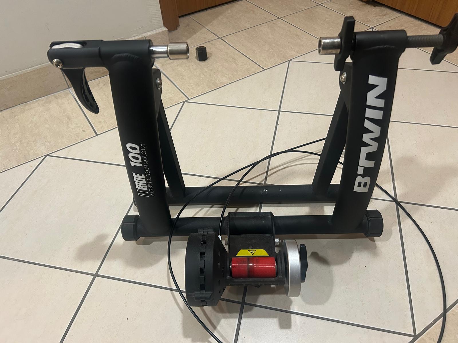 B’TWIN Inride 100 Indoor Bike Trainer - Image 5