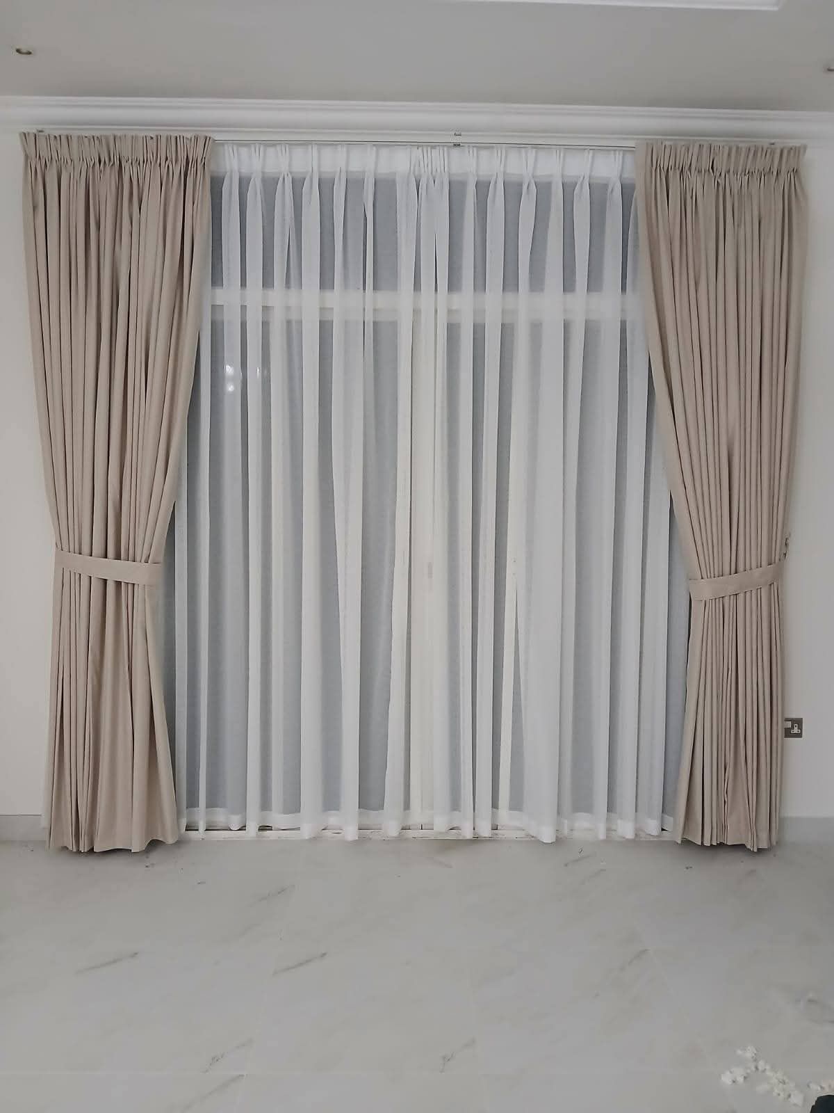 Curtain  - Image 7