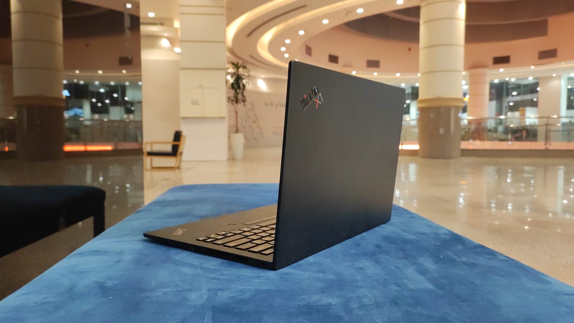 Lenovo X1 Carbon GEN 8, 14" FHD,  - Image 2