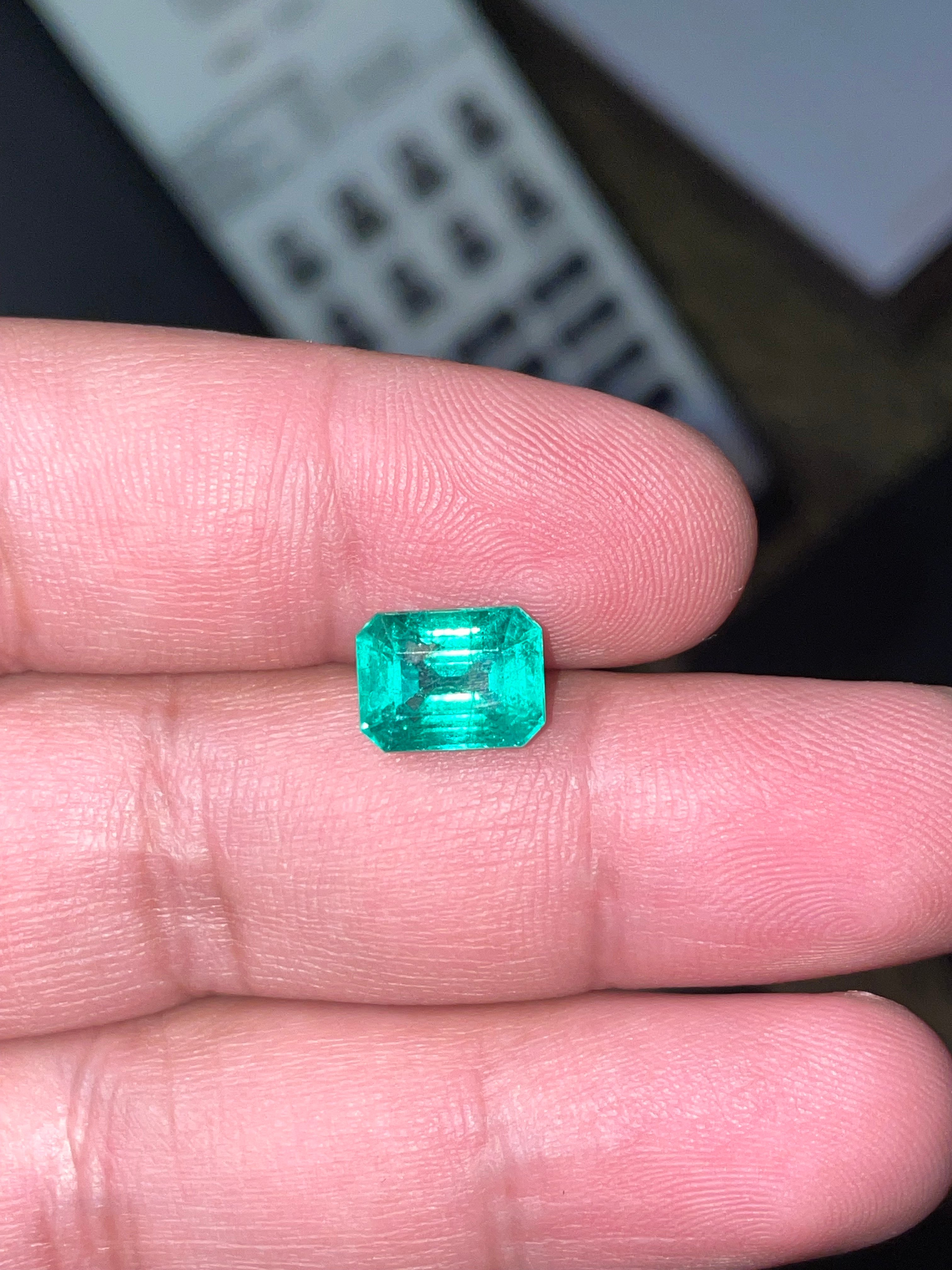 Emerald Stone - Image 2