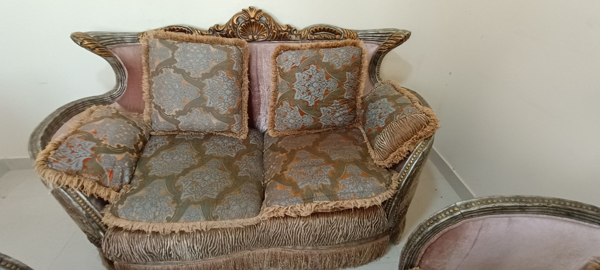 Sofa set 2 seater and single seater  - Image 3