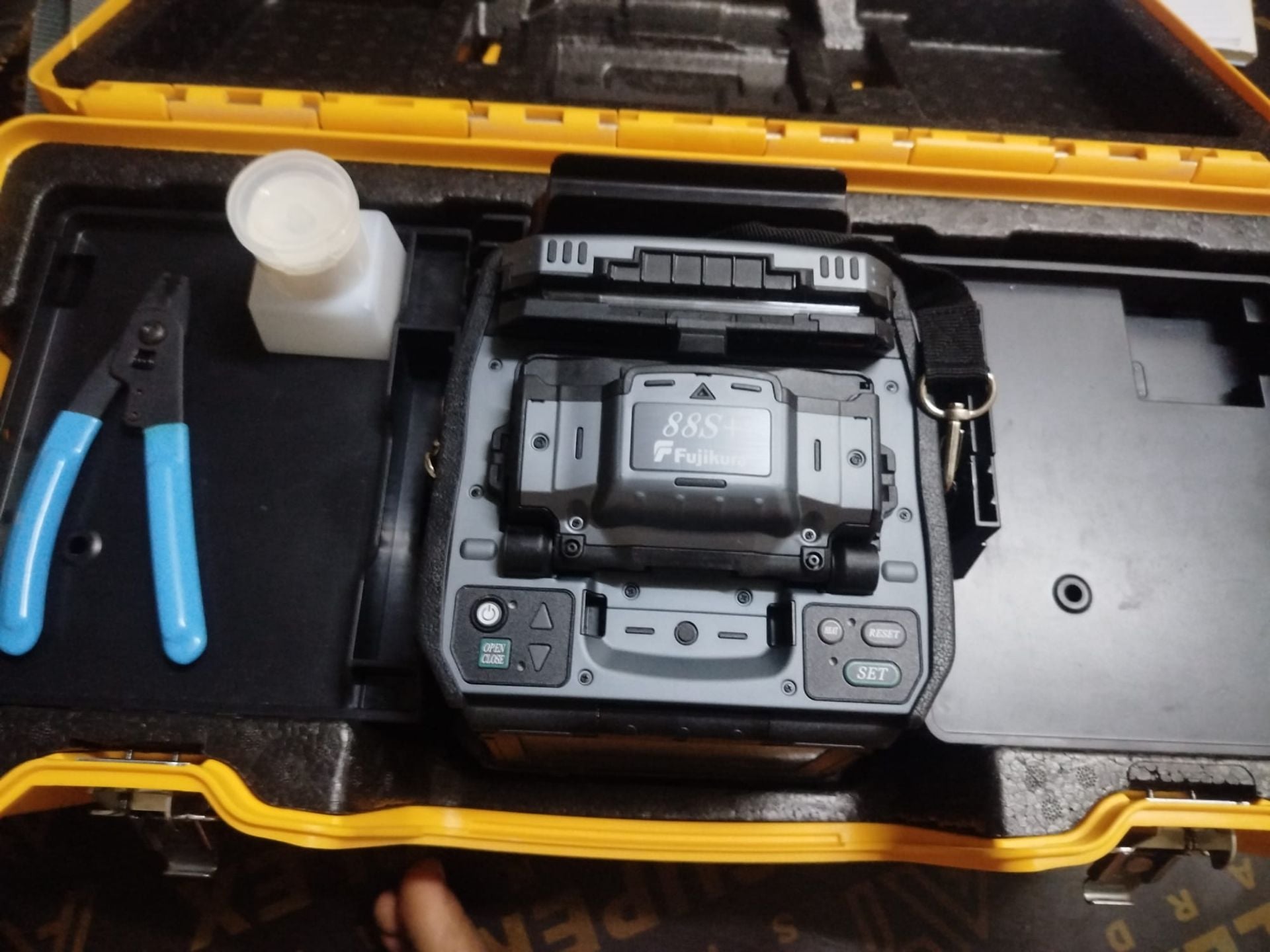 Splicing machine - Image 1