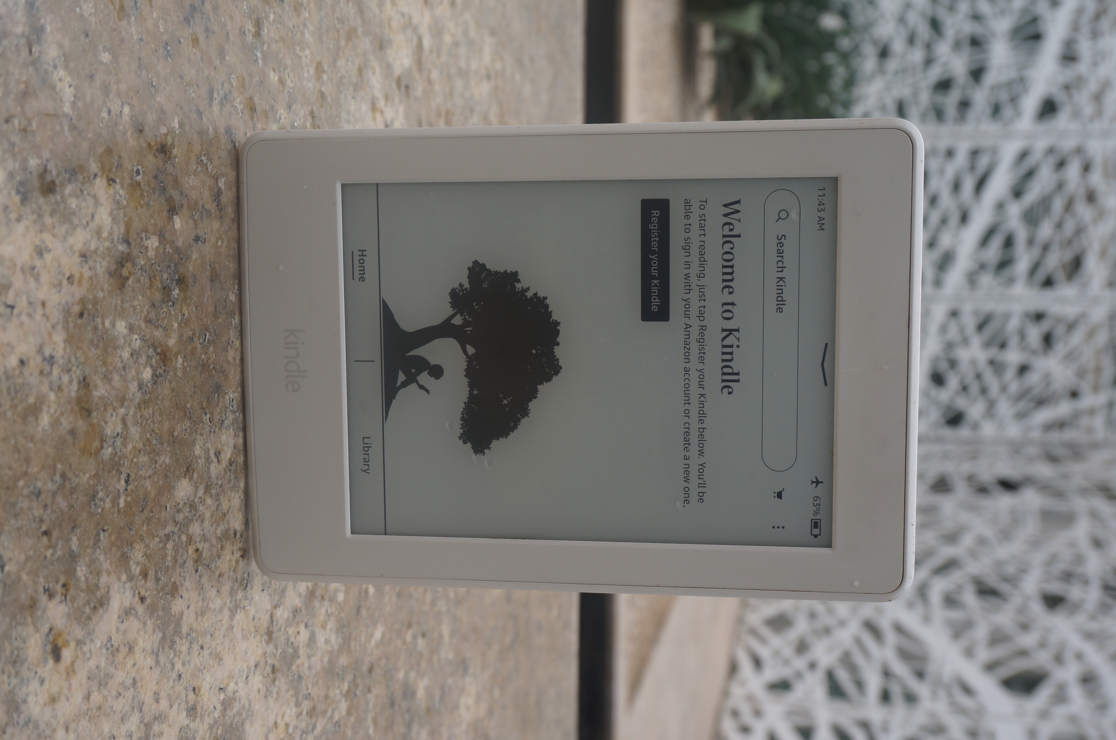 Amazon Kindle (White) Paperwhite 3 - Image 2