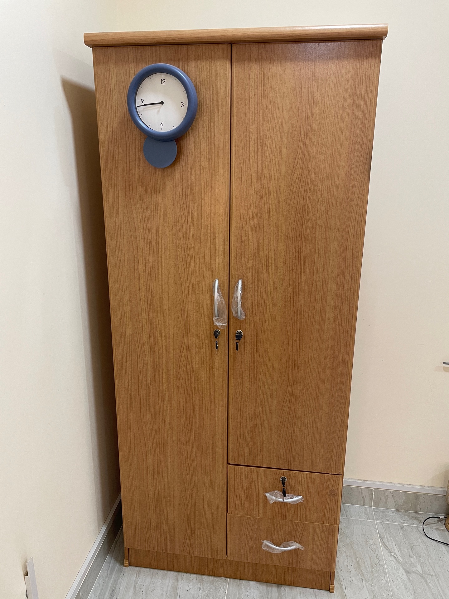 Wooden cupboard for sale! - Image 4