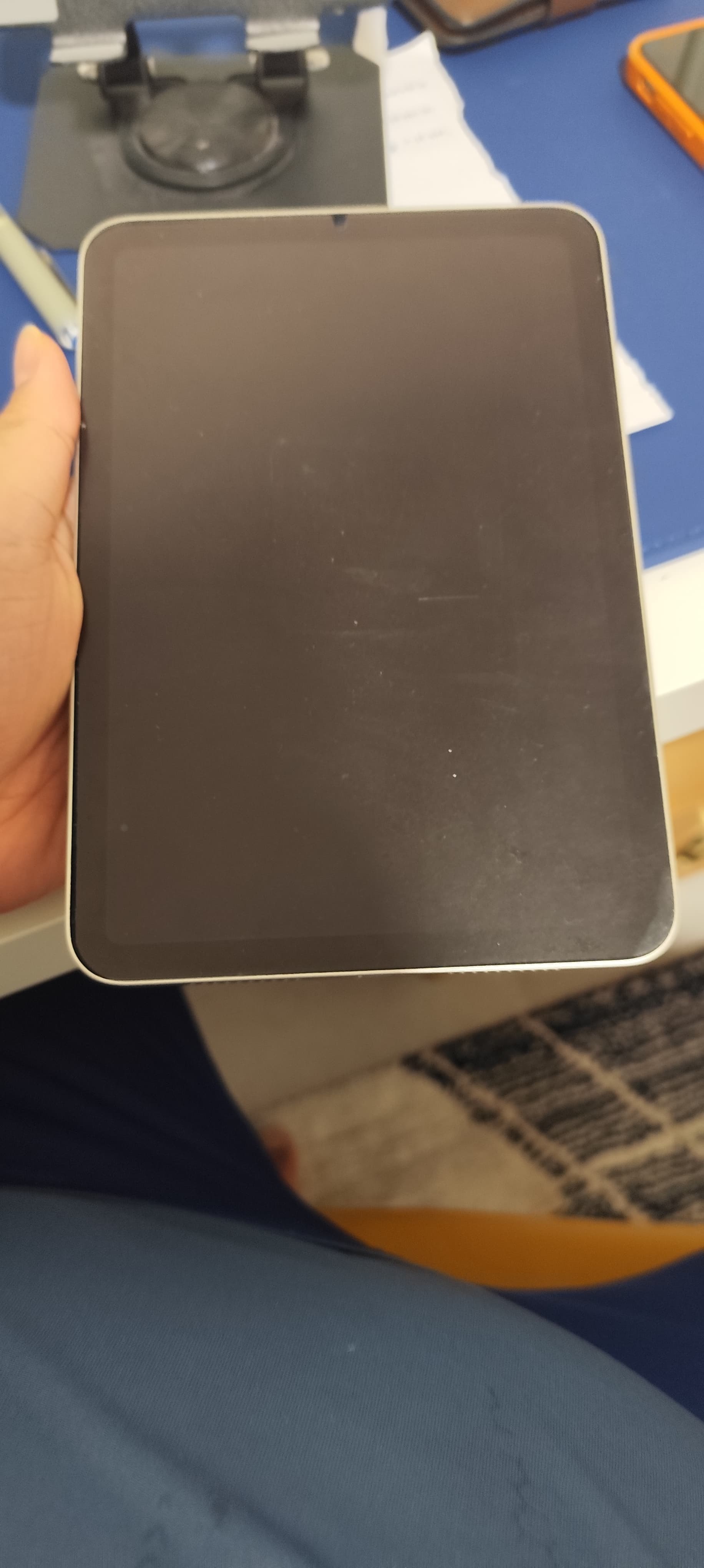 sell immediately Ipad Mini 6 ( 2021 ) | 64GB | WIFI | Starlight - Image 1