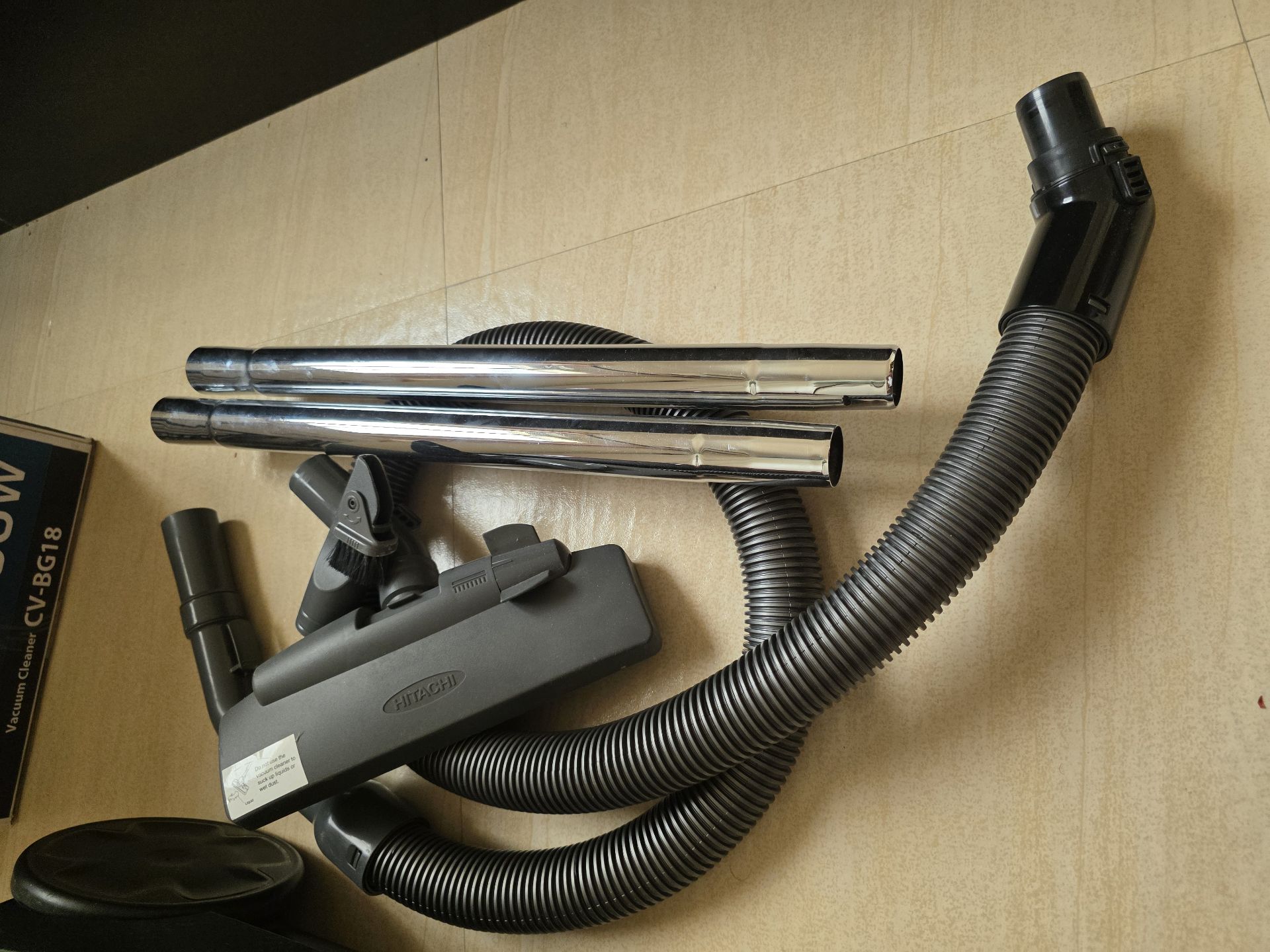 Hitachi Vacuum cleaner  - Image 3