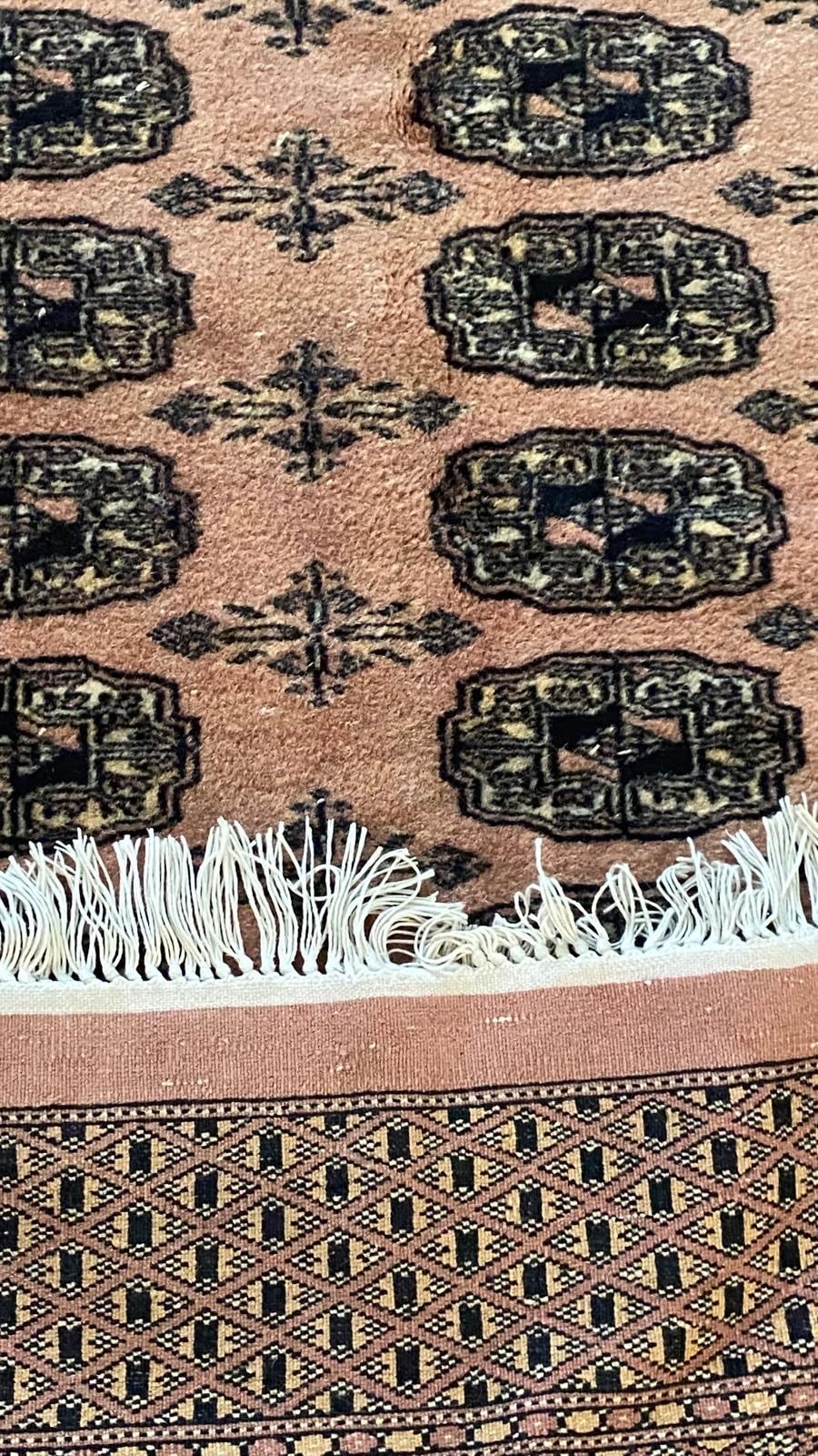 Hand made Antique carpet  - Image 2