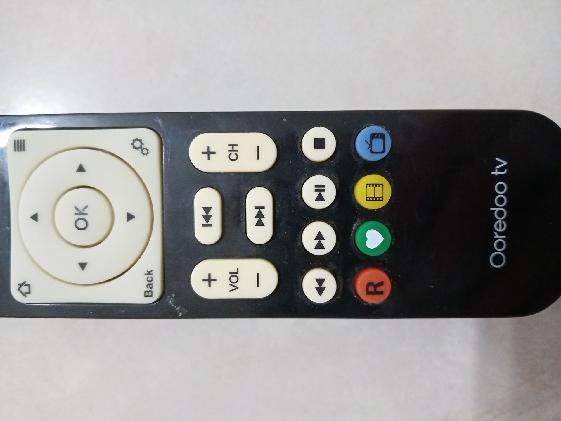 Ooredoo TV remote control - Image 3